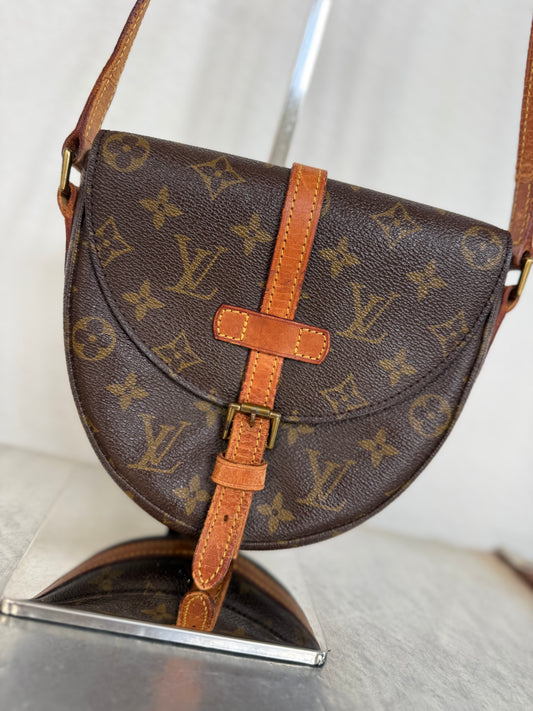 Pre-owned Authentic Louis Vuitton Chantilly PM Monogram Crossbody Bag