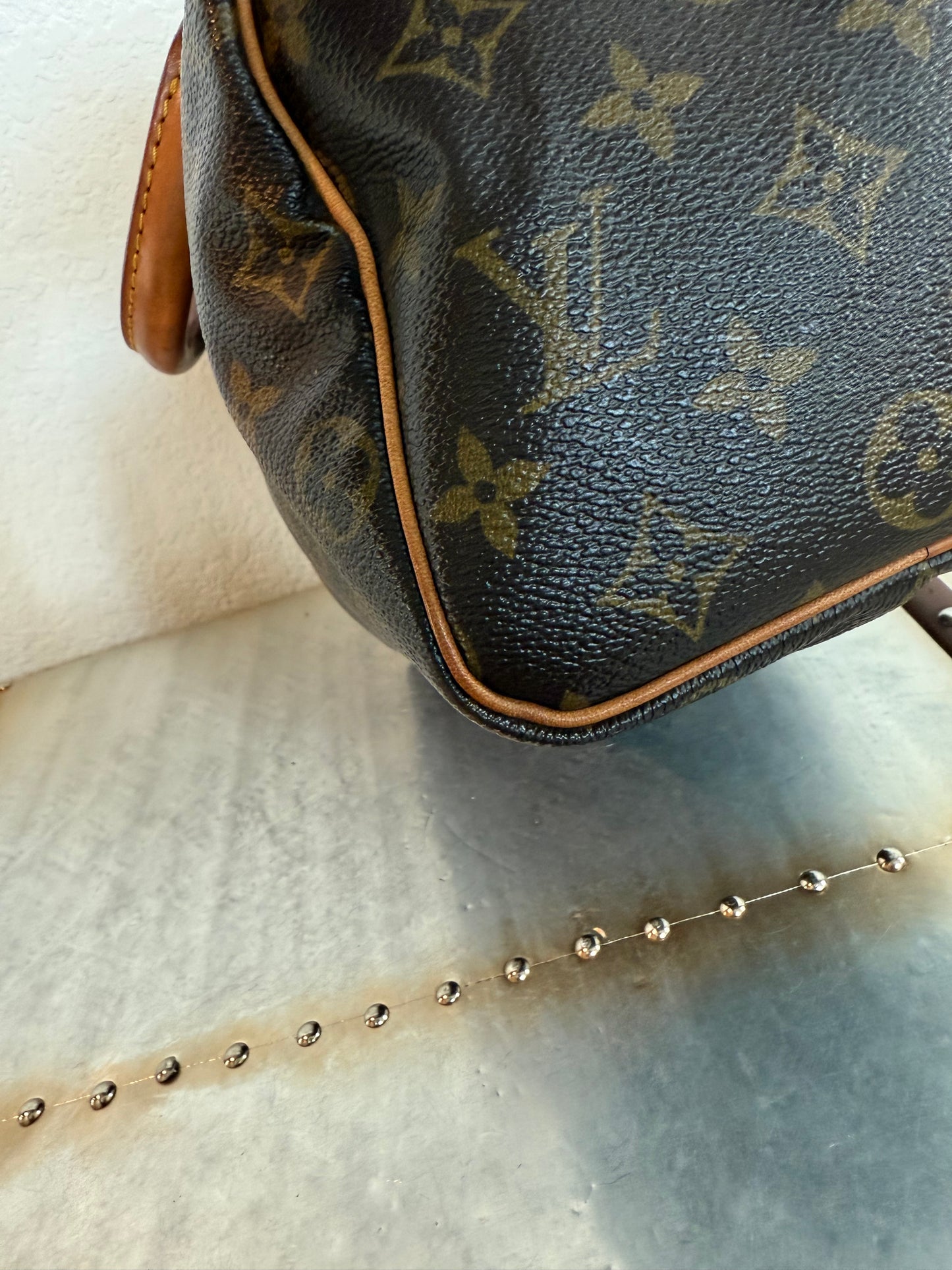 Pre-owned Authentic Louis Vuitton Speedy 25 Monogram Handbag