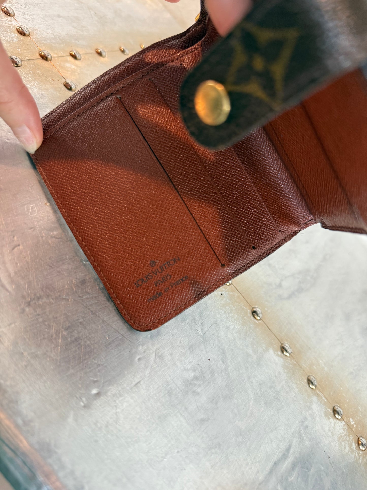 Pre-owned Authentic Louis Vuitton Monogram Compact Zip Wallet