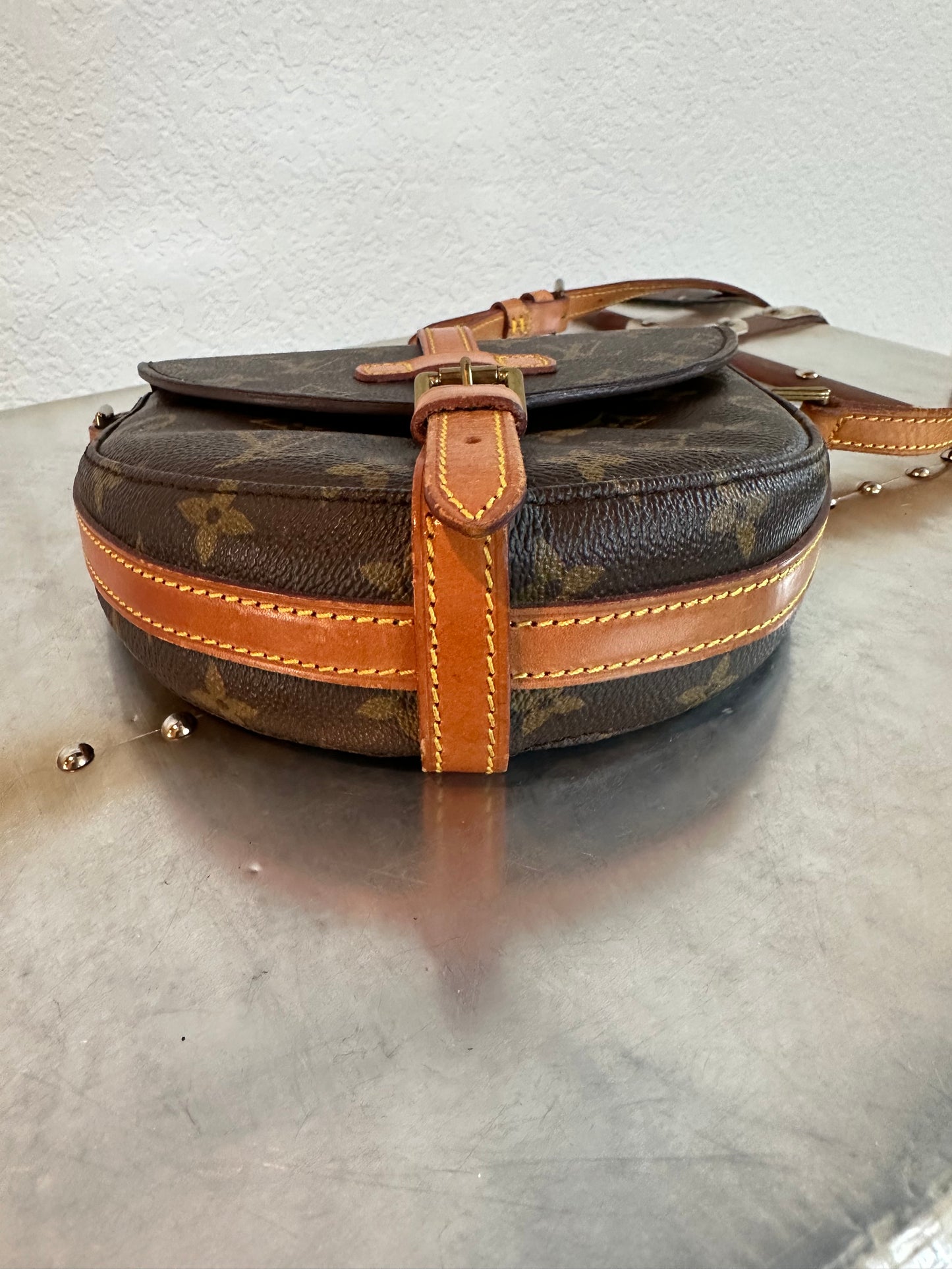 Pre-owned Authentic Louis Vuitton Chantilly PM Monogram Crossbody Bag