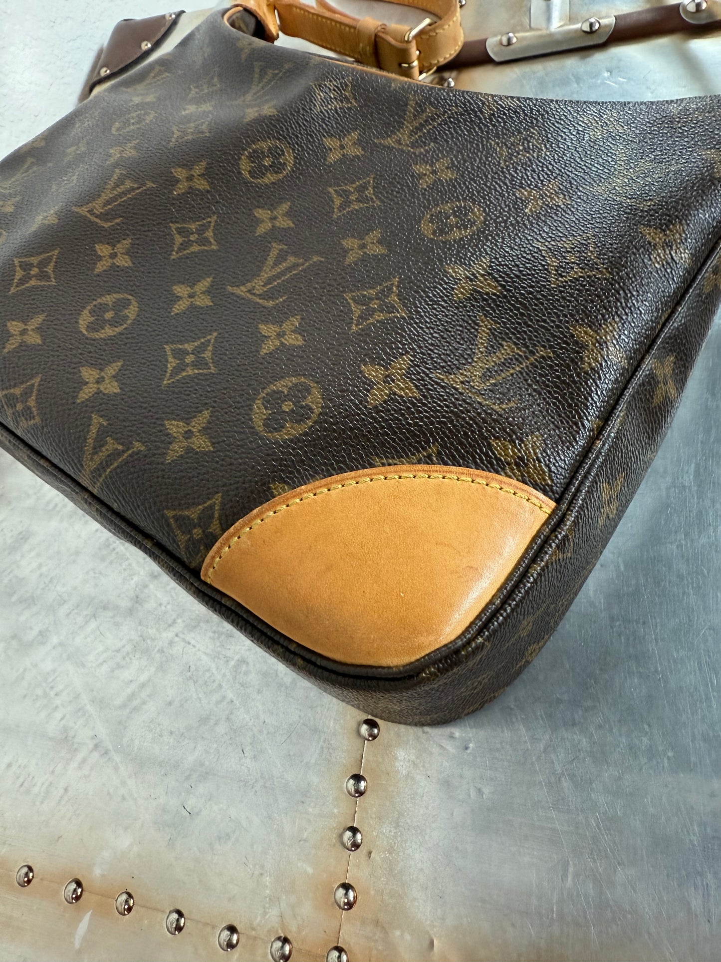 Pre-owned Authentic Louis Vuitton Boulogne 30 Monogram Shoulder Bag