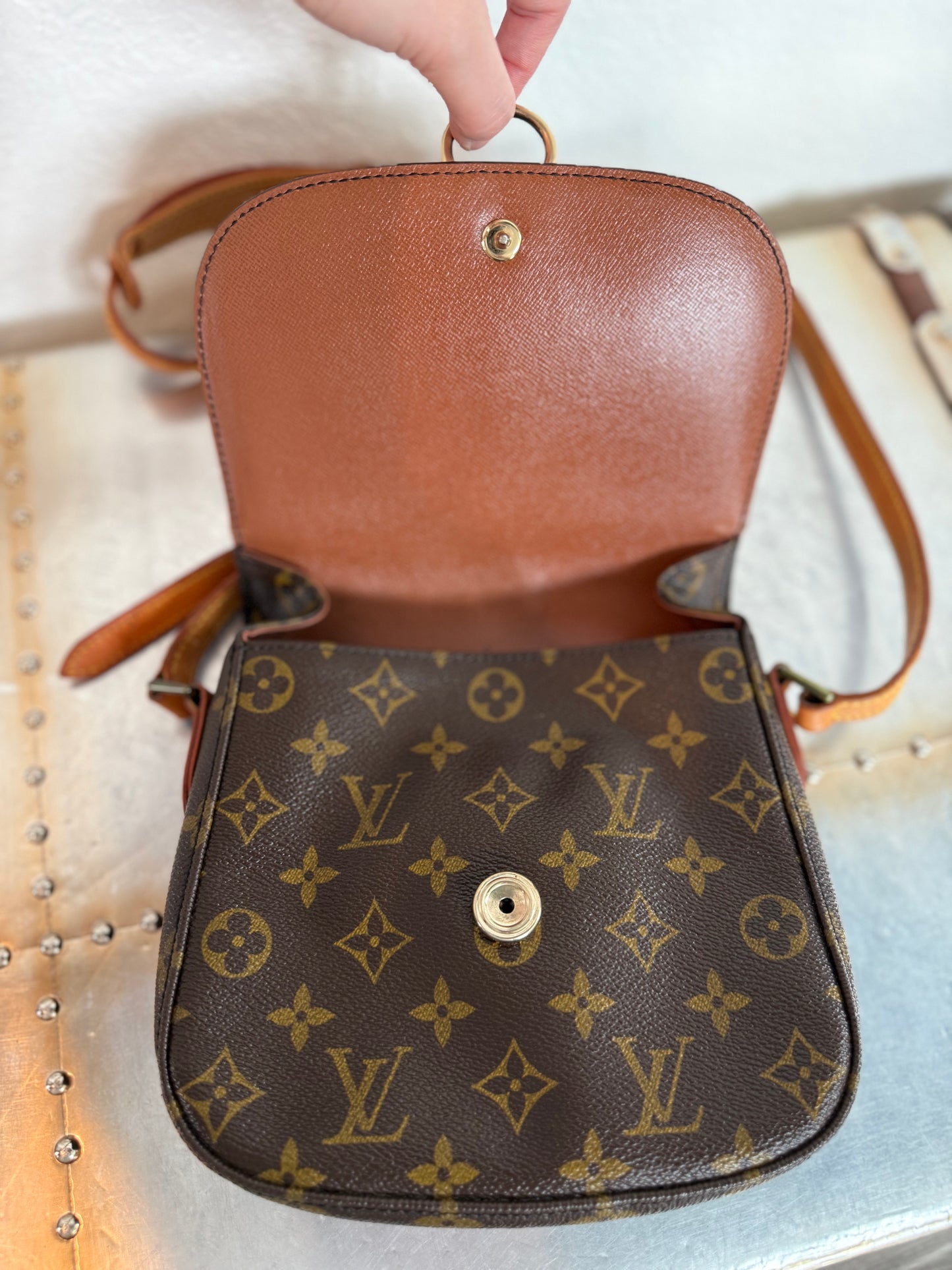 Pre-owned Authentic Louis Vuitton Saint Cloud MM Monogram Shoulder / Crossbody Bag