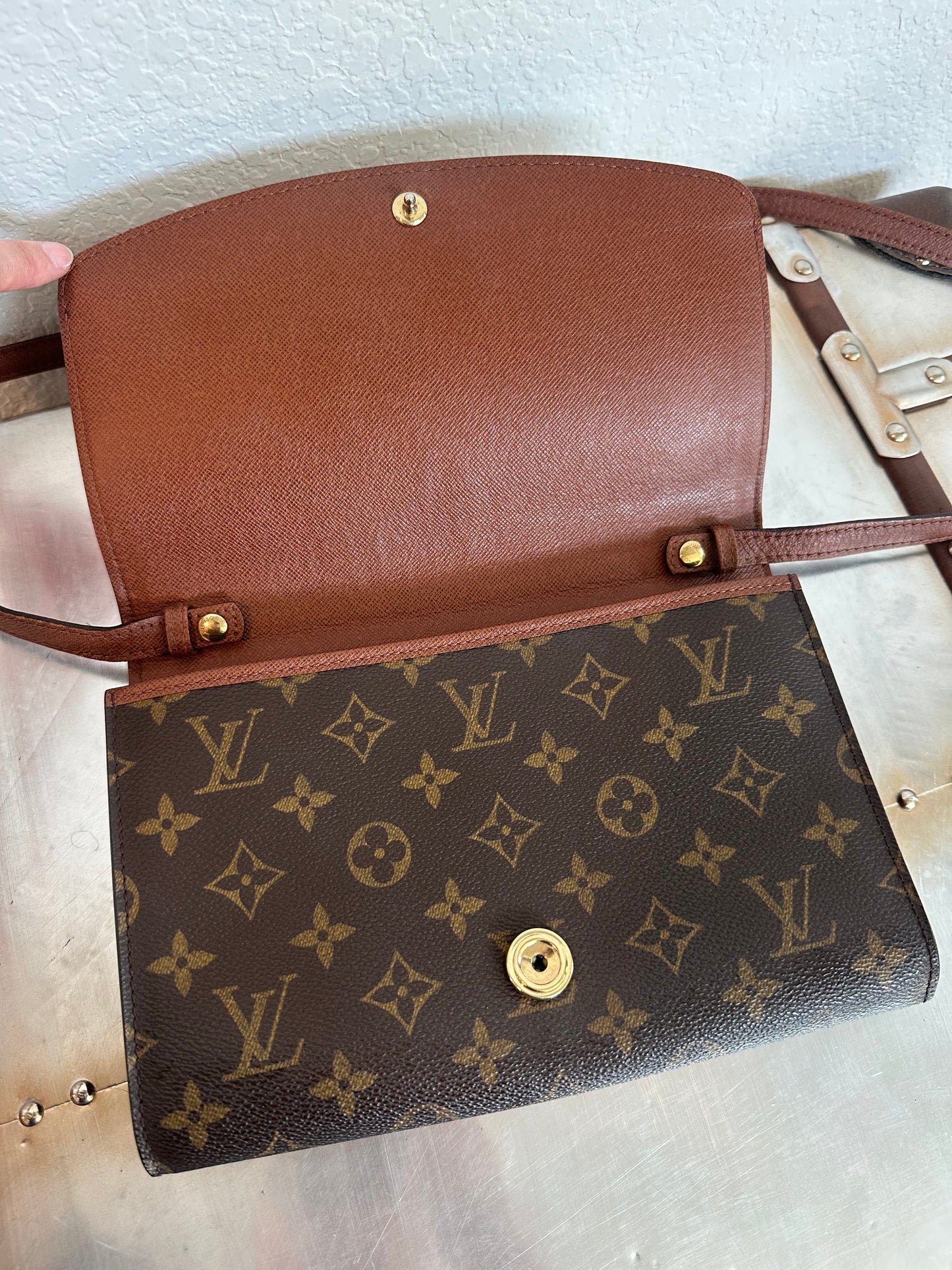 Louis Vuitton Bordeaux 2-Way Clutch / Shoulder Bag