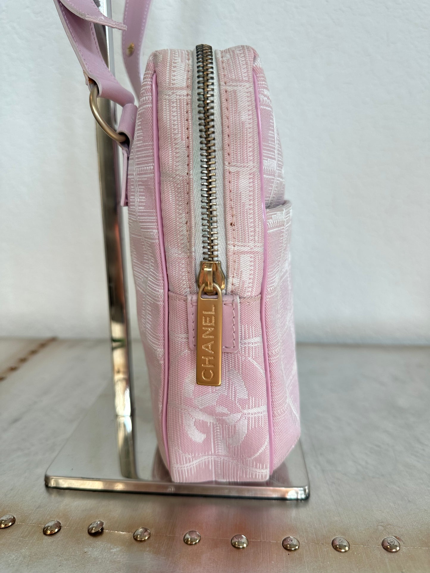 Pre-owned Authentic Chanel Travel Line Pink Crossbody Bag