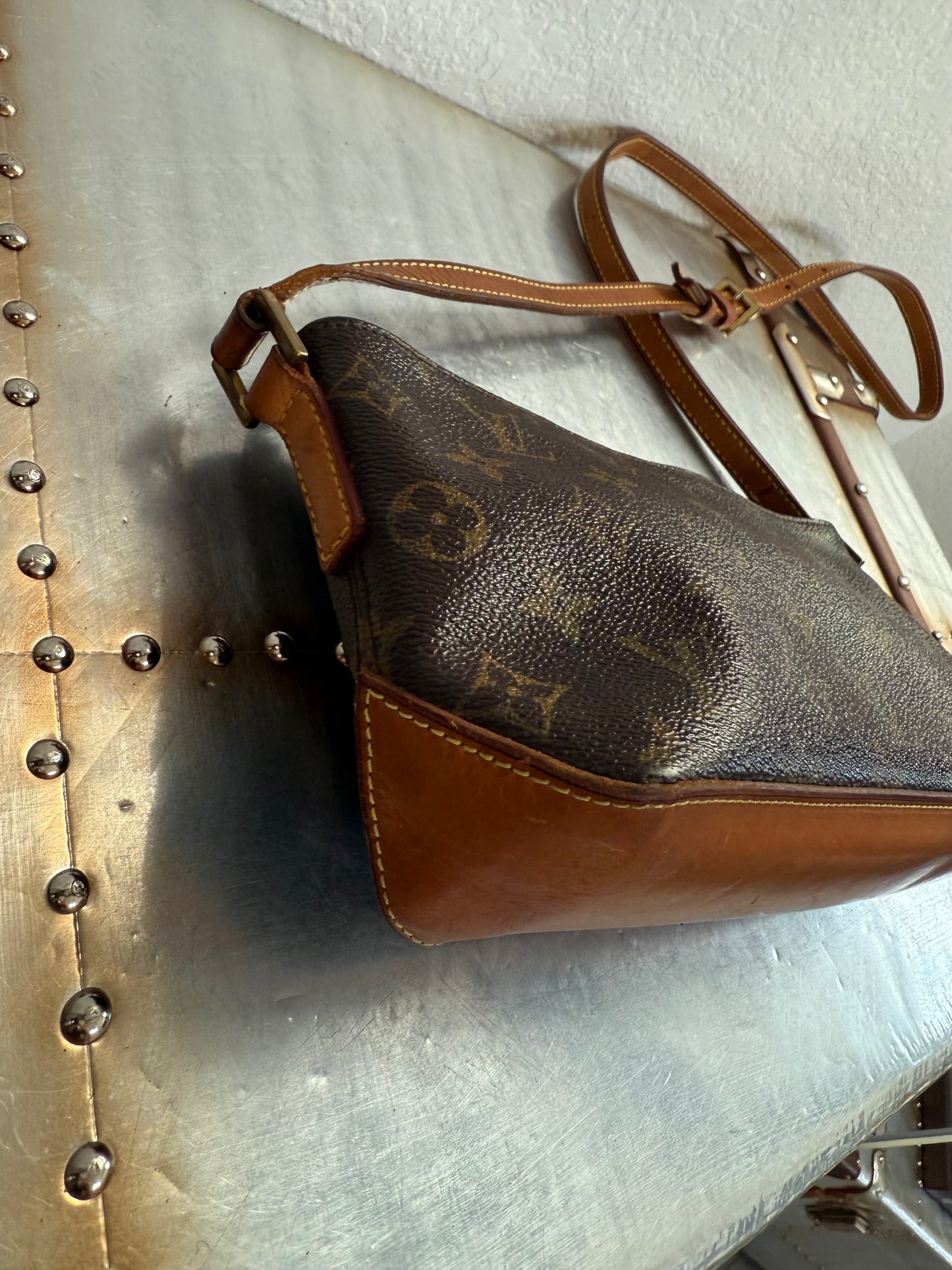 Pre-owned Authentic Louis Vuitton Trotteur Monogram Shoulder / Crossbody Bag