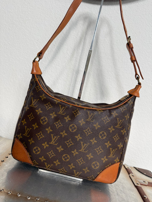 Pre-owned Authentic Louis Vuitton Boulogne 30 Monogram Shoulder Bag