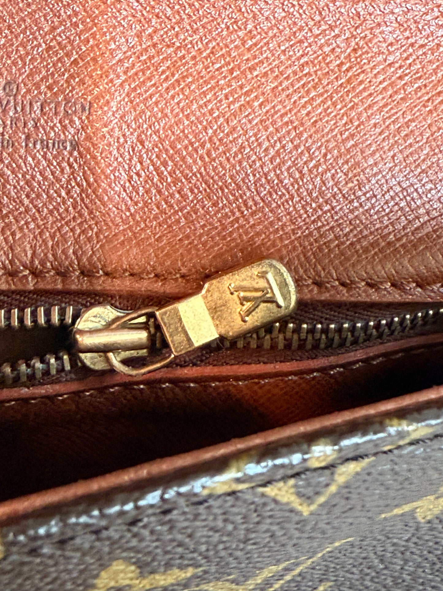 Pre-owned Authentic Louis Vuitton Chantilly PM Monogram Crossbody Bag