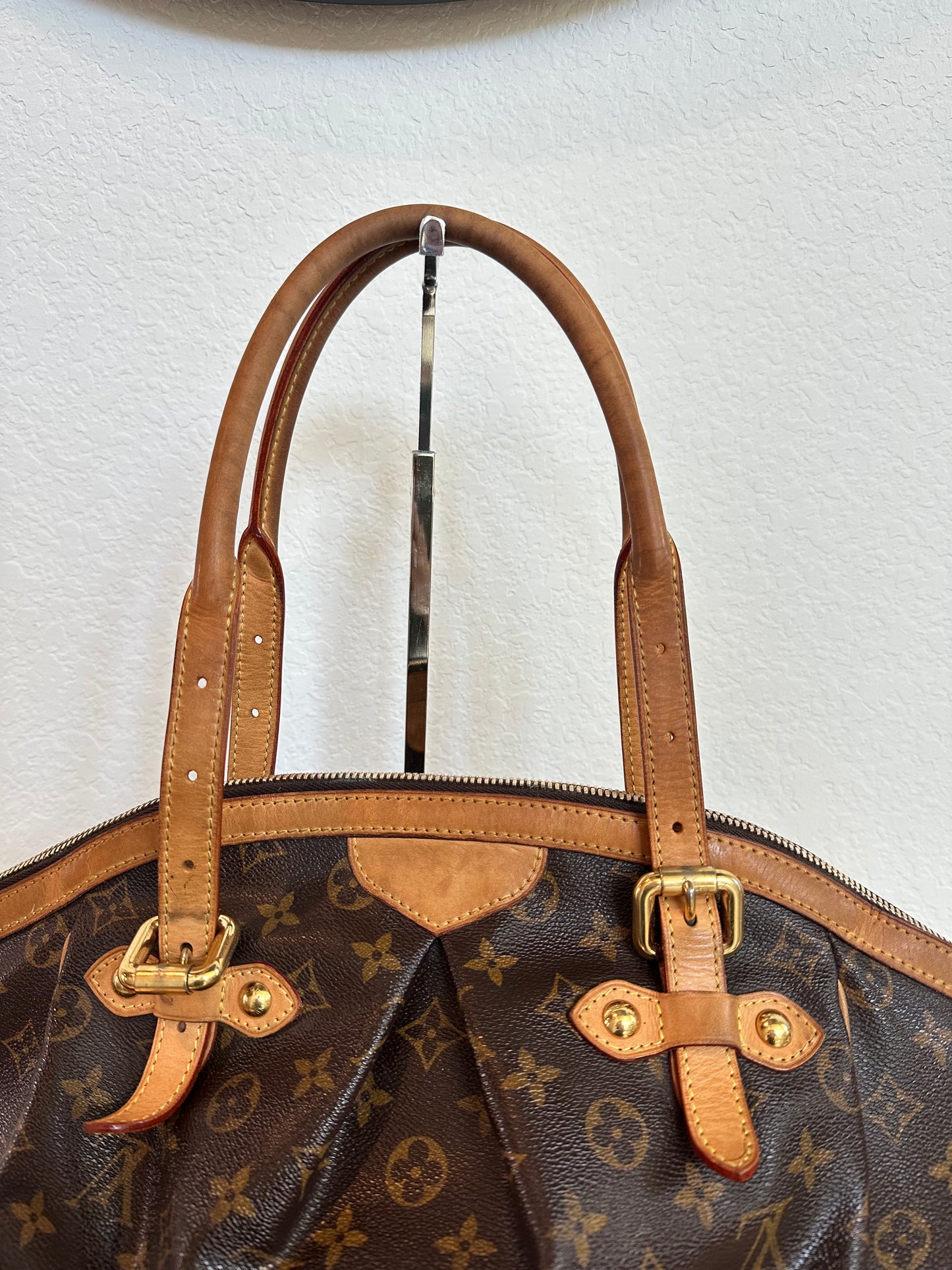Pre-owned Authentic Louis Vuitton Tivoli GM Monogram Shoulder Bag