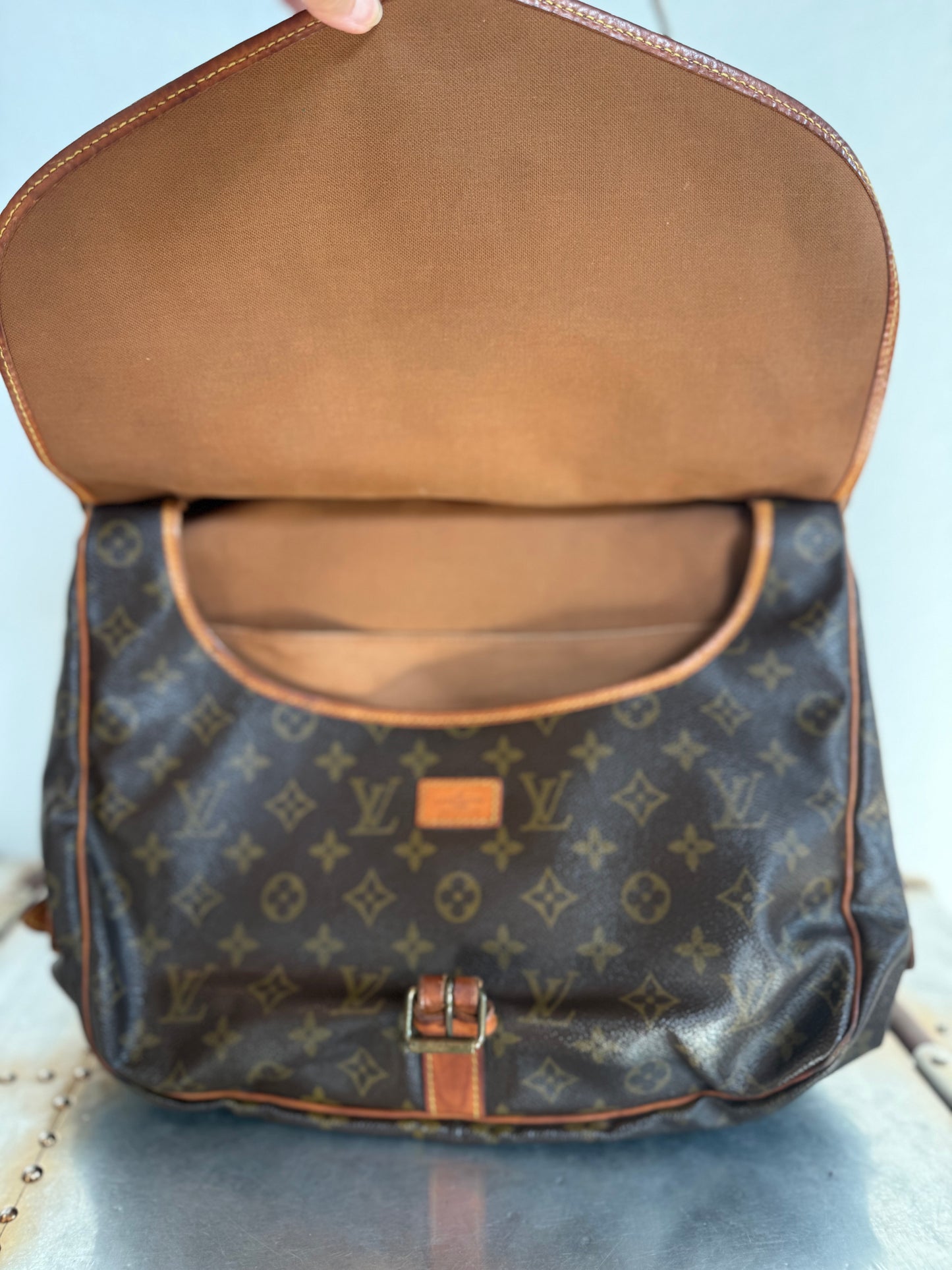 Pre-owned Authentic Louis Vuitton Monogram Saumur 35 Crossbody Bag