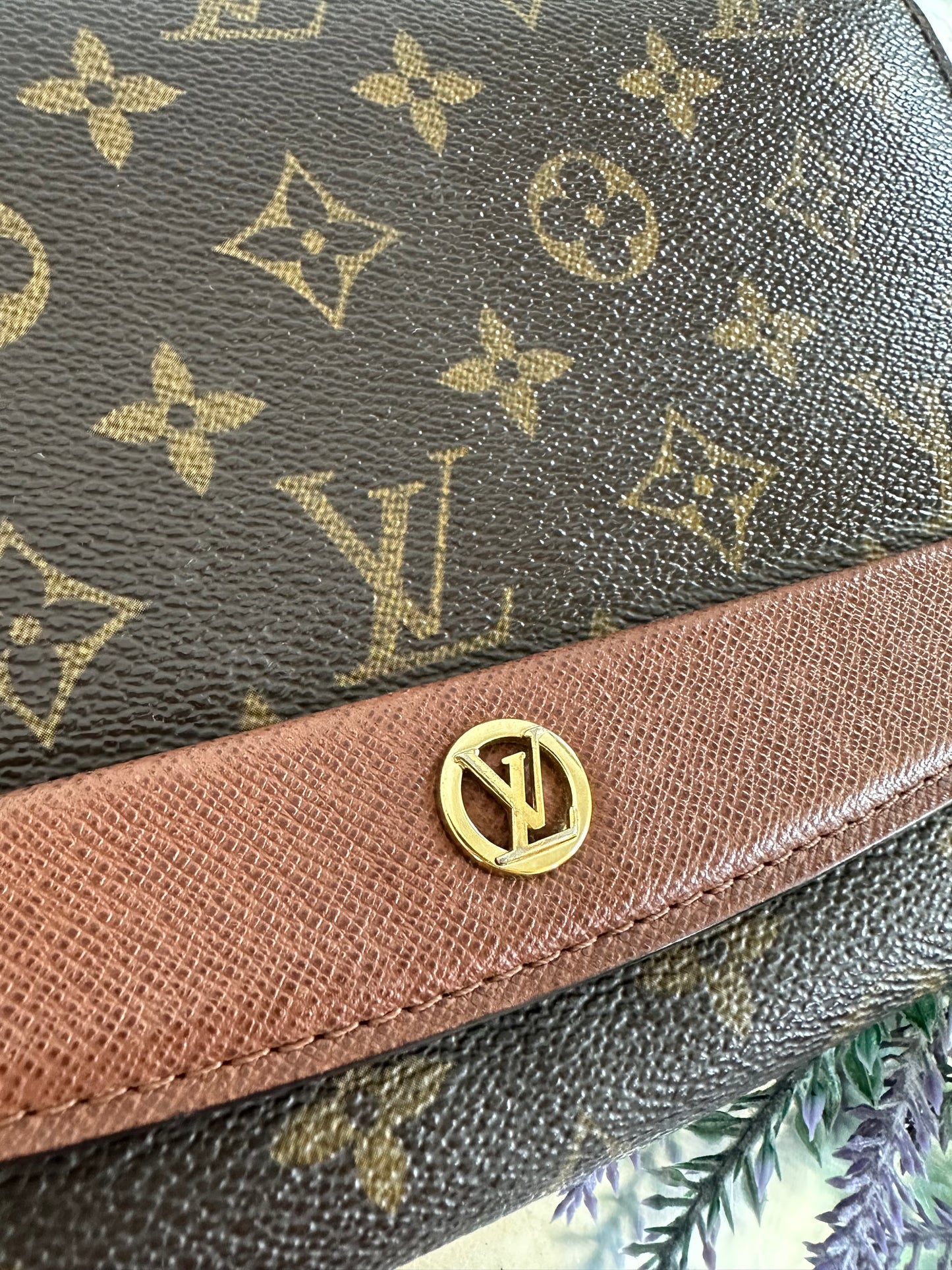 Louis Vuitton Bordeaux 2-Way Clutch / Shoulder Bag