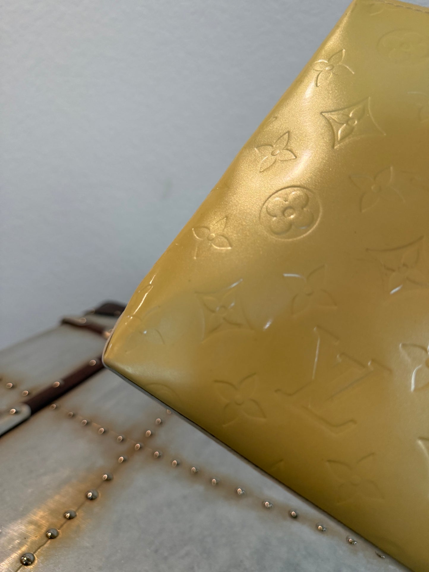 Pre-owned Authentic Louis Vuitton Reade PM Vernis Handbag