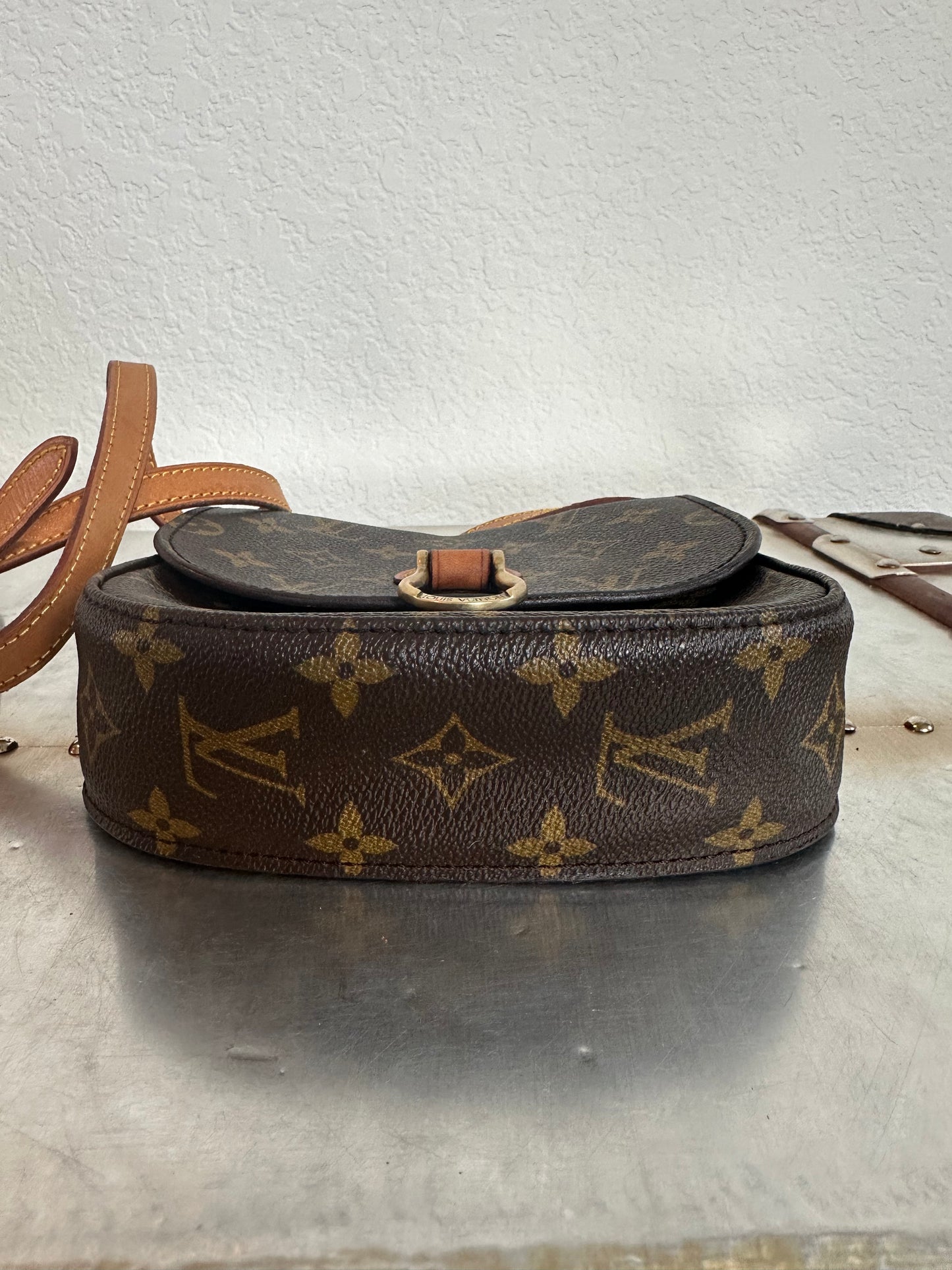 Pre-owned Authentic Louis Vuitton Saint Cloud PM Monogram Shoulder / Crossbody Bag