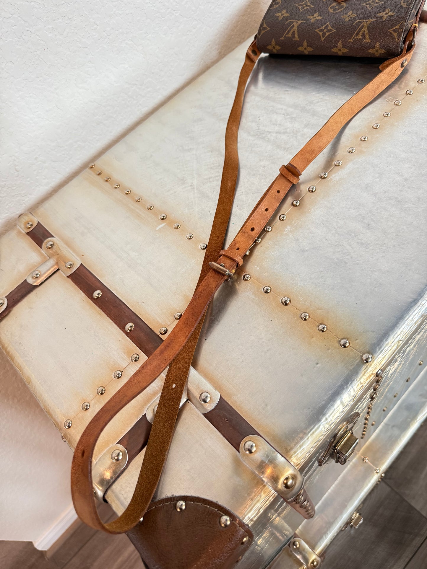 Pre-owned Louis Vuitton Cartouchiere PM Monogram Shoulder / Crossbody Bag