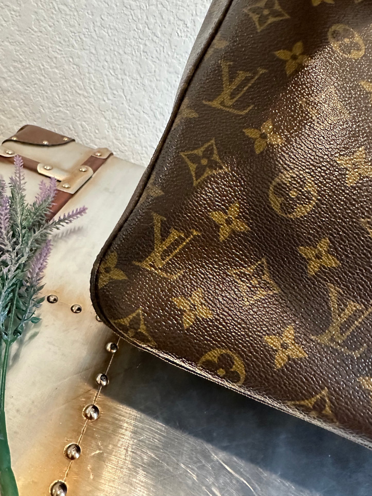 Pre-owned Authentic Louis Vuitton Looping GM Monogram Shoulder Bag