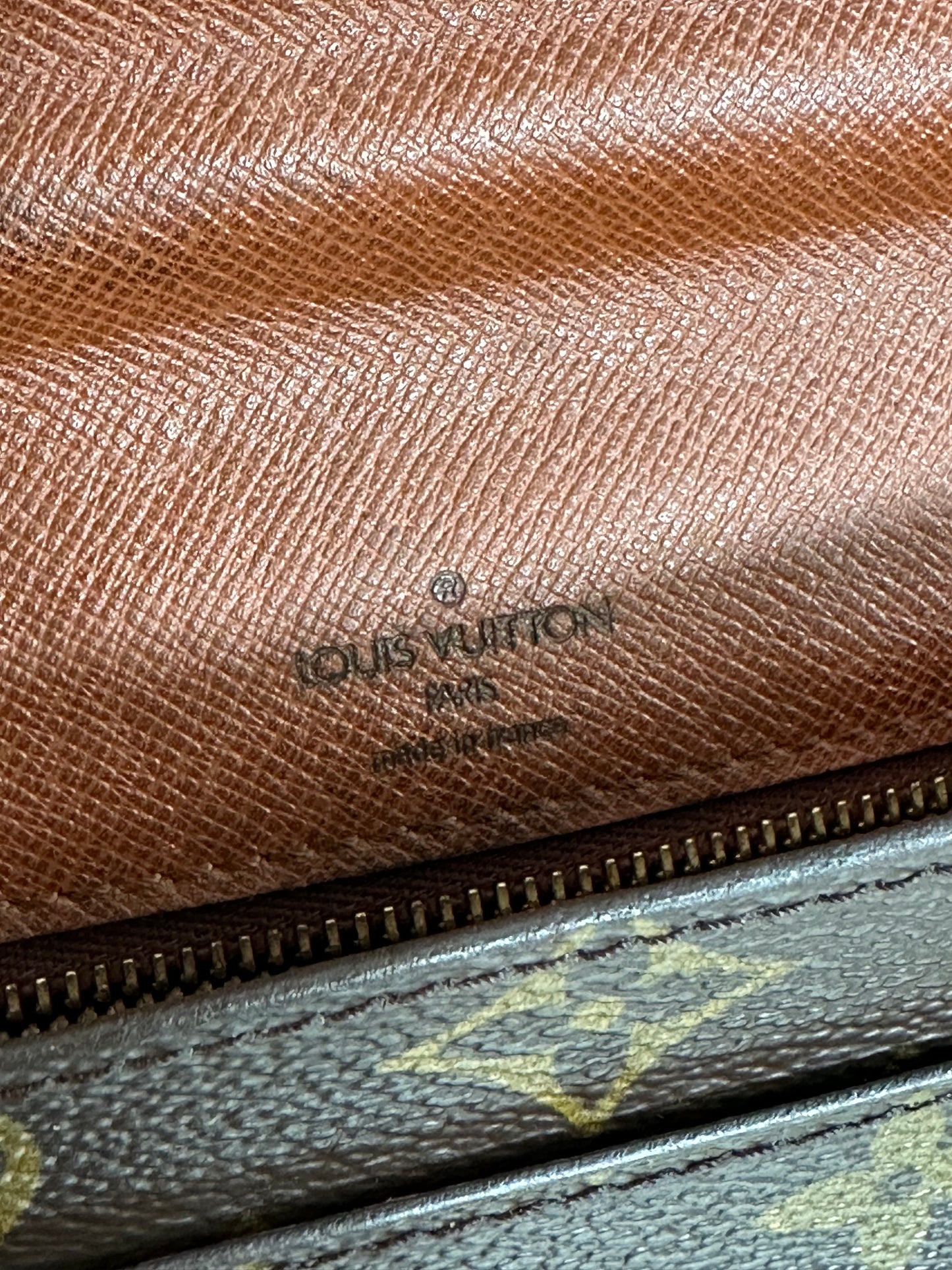 Pre-owned Authentic Louis Vuitton Monceau 26 Monogram Shoulder / Crossbody Bag