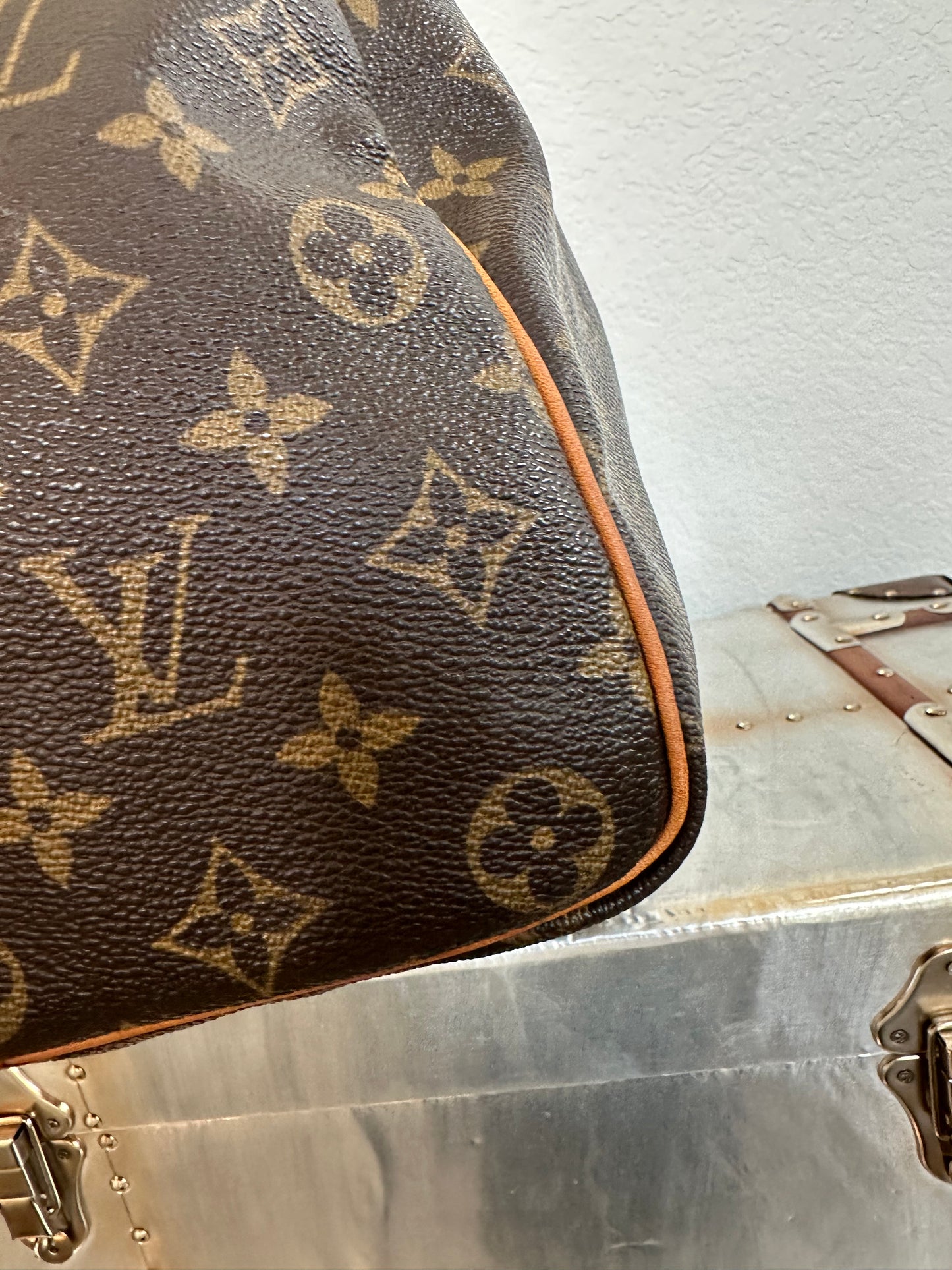 Pre-owned Authentic Louis Vuitton Keepall 45 Monogram Travel Handbag