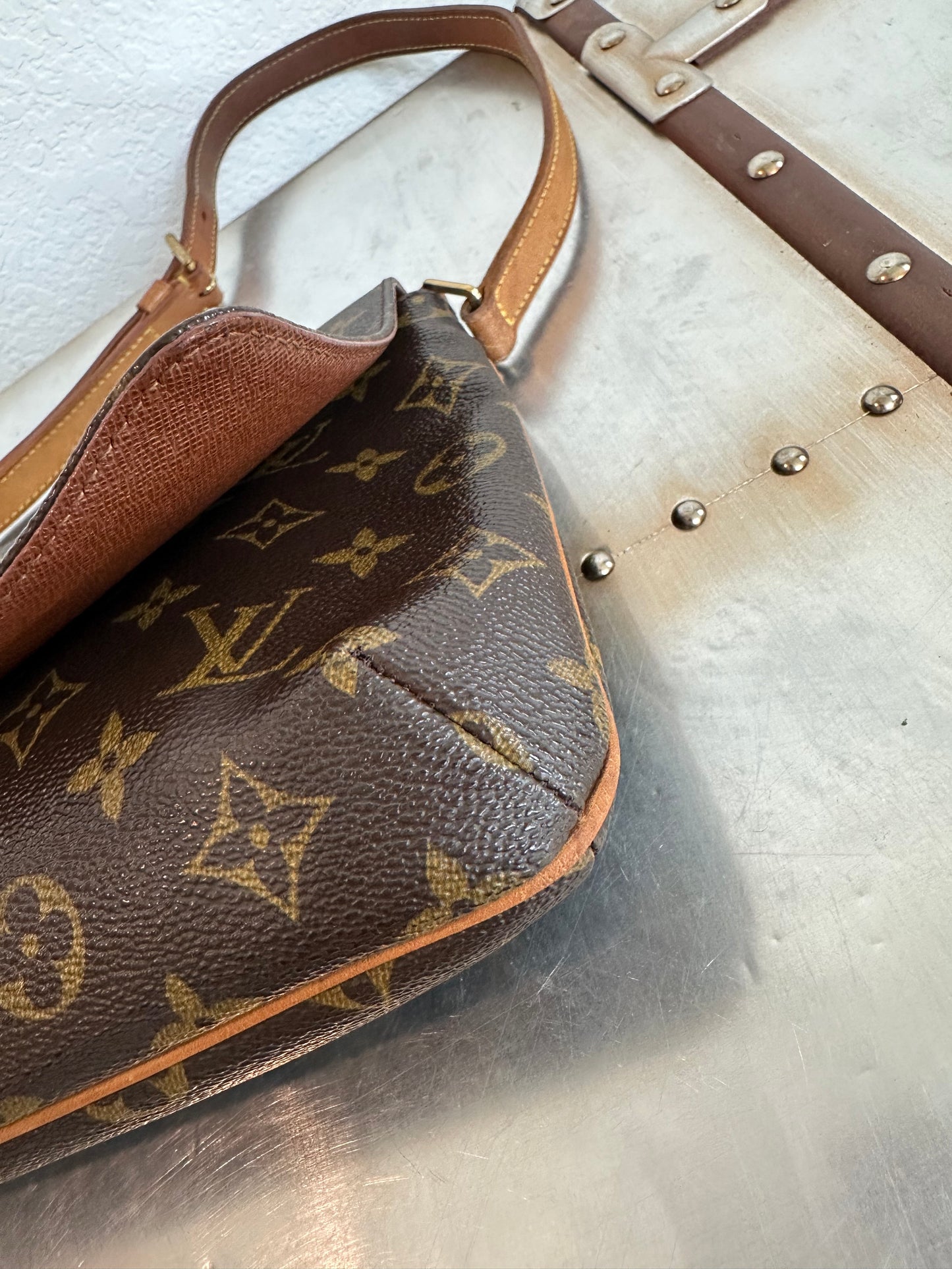 Pre-owned Authentic Louis Vuitton Musette Tango Monogram Shoulder Bag