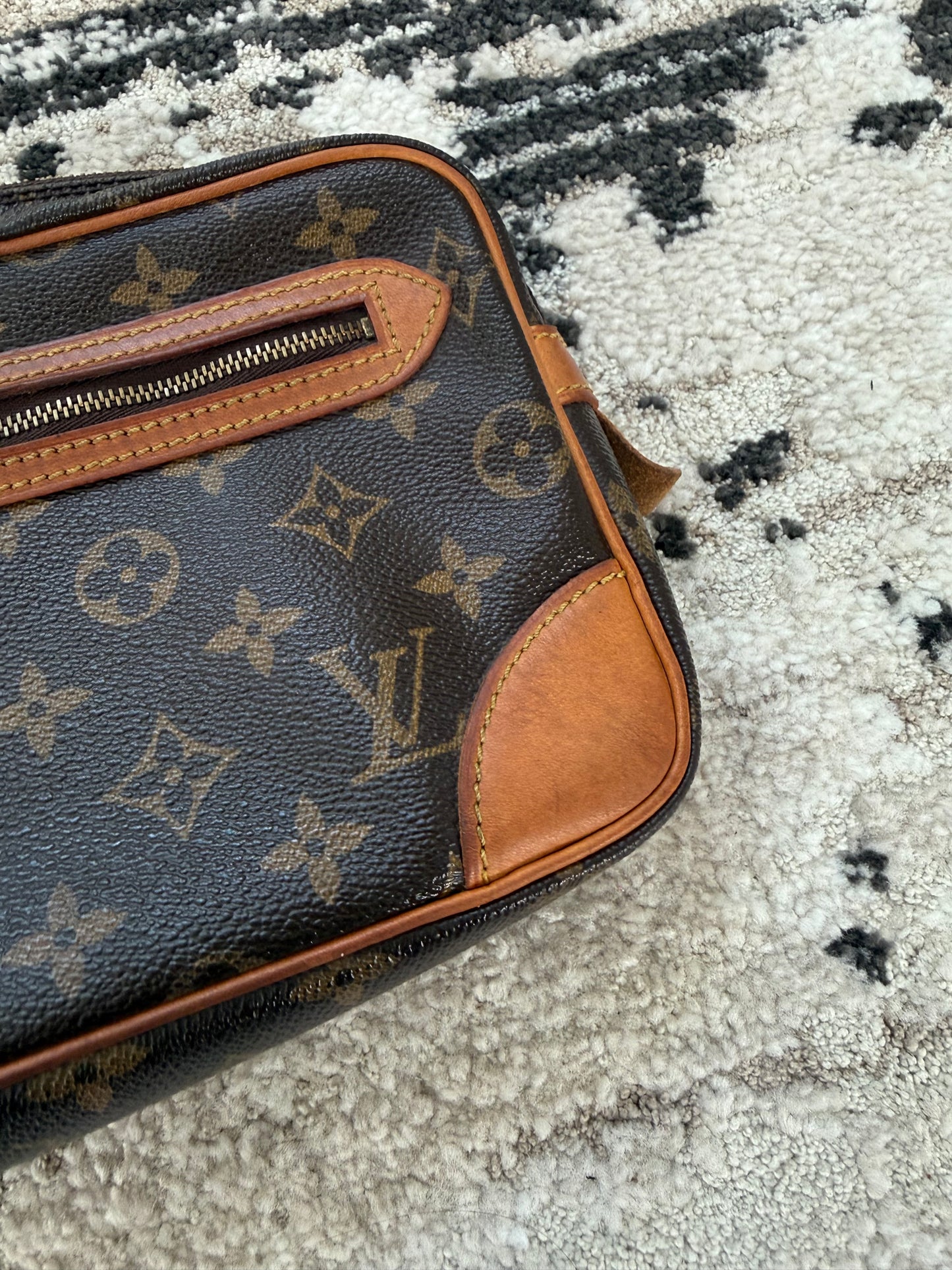 Pre-owned Authentic Louis Vuitton Marly Dragonne GM Monogram Clutch / Handbag