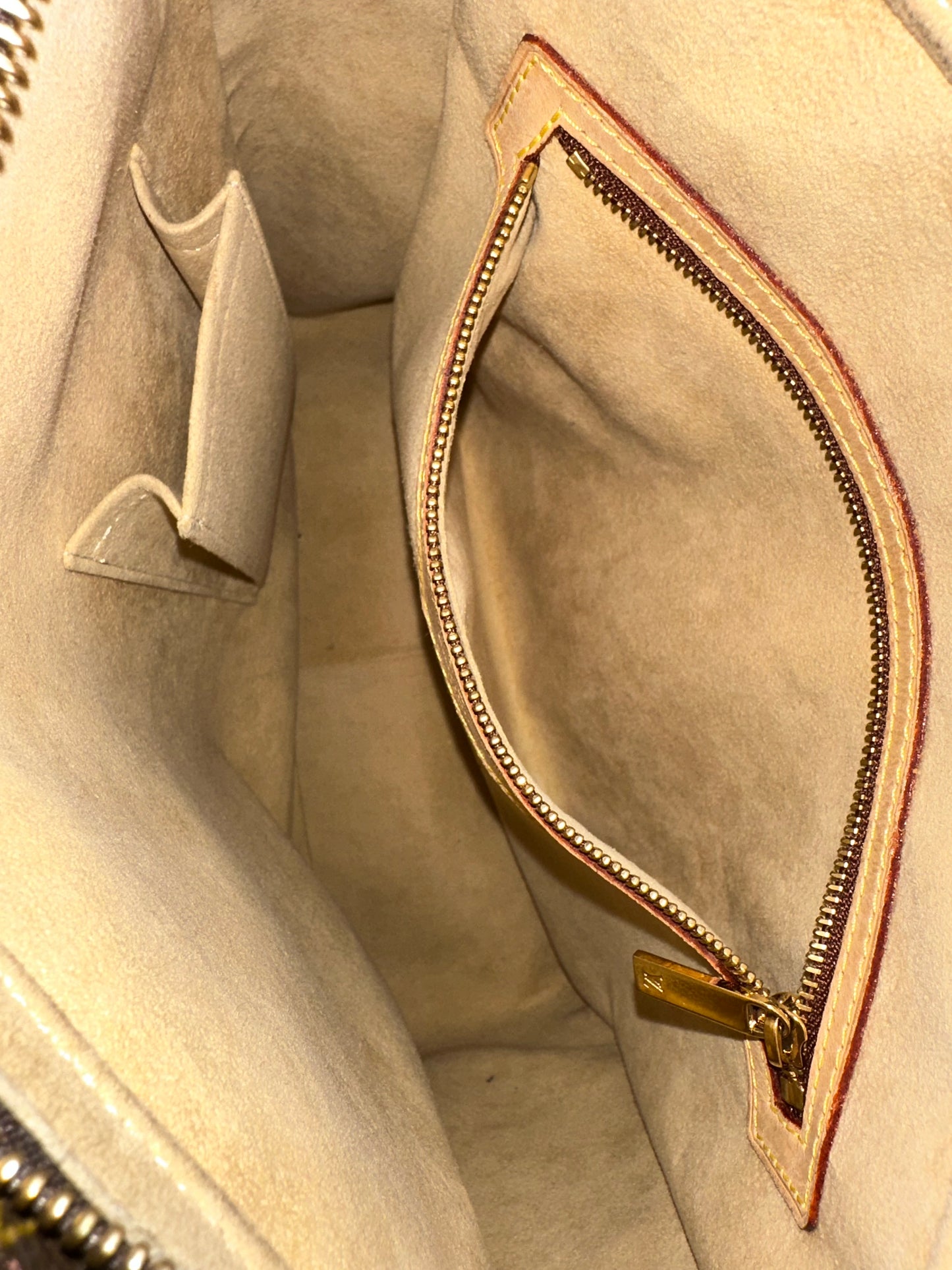 Pre-owned Authentic Louis Vuitton Looping GM Monogram Shoulder Bag