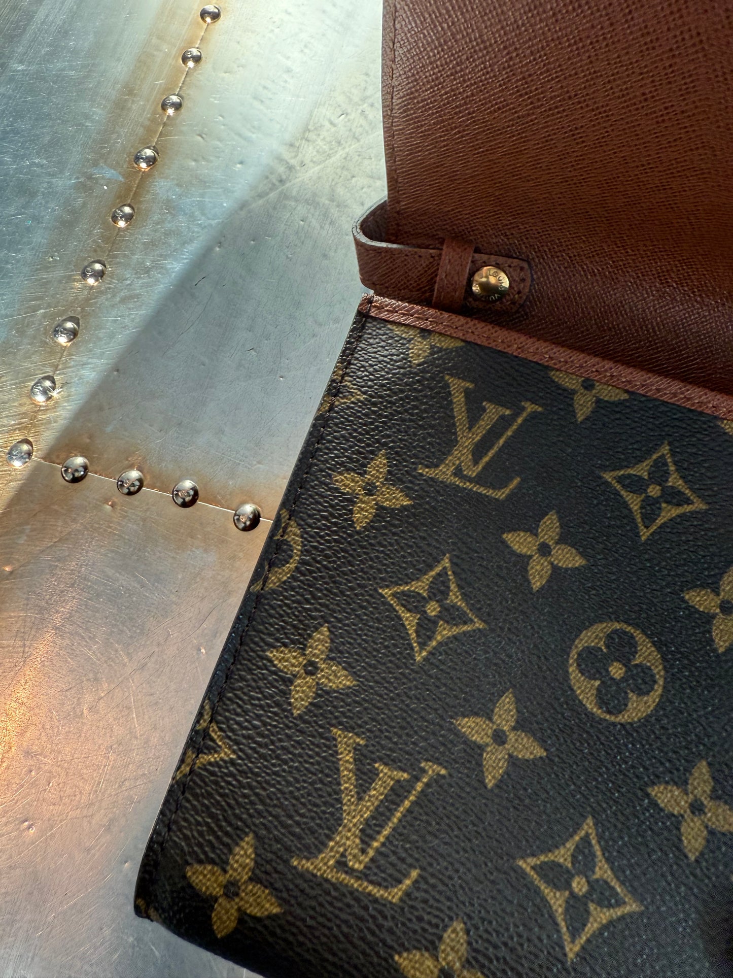 Pre-owned Authentic Louis Vuitton Bordeaux 2-Way Clutch / Shoulder Bag