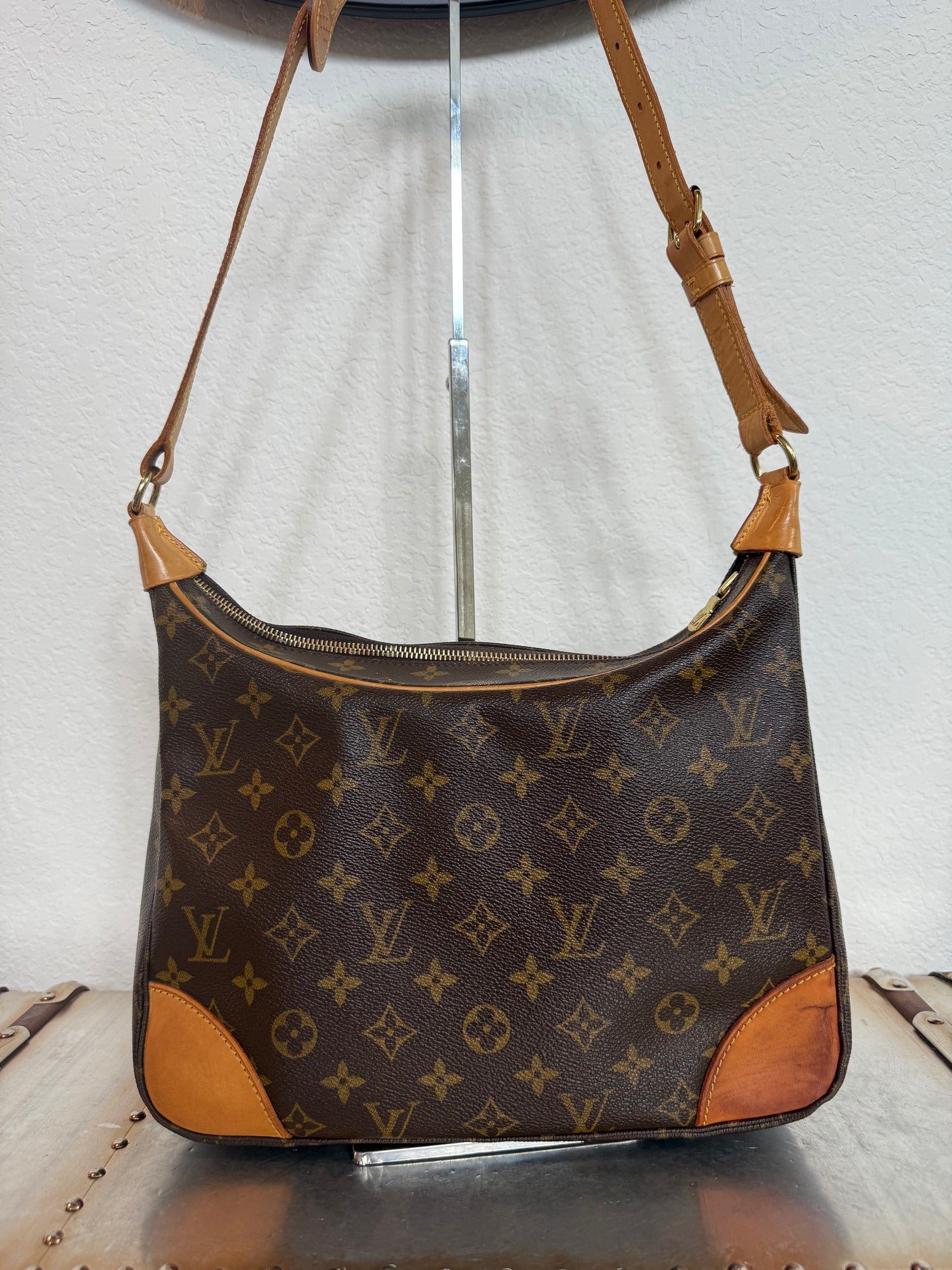 Pre-owned Authentic Louis Vuitton Boulogne 30 Monogram Shoulder Bag