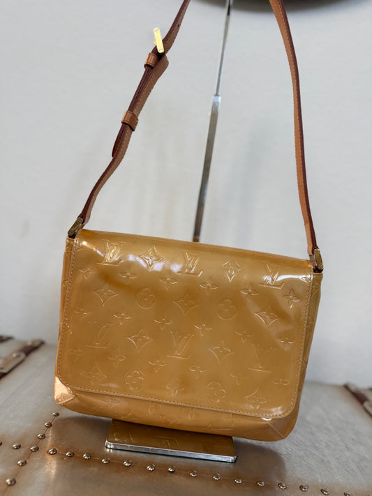 Pre-owned Authentic Louis Vuitton Vernis Thompson Street Shoulder Bag