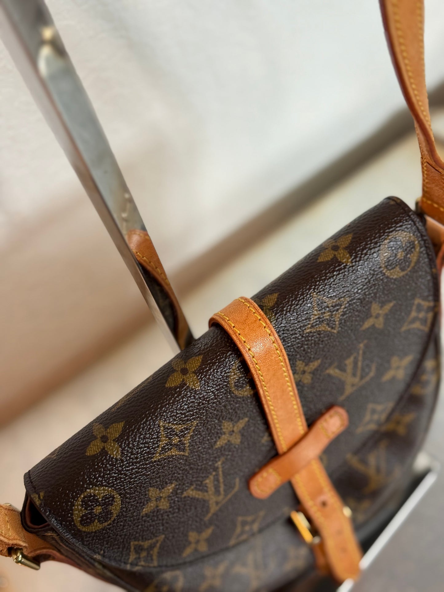 Pre-owned Authentic Louis Vuitton Chantilly PM Monogram Crossbody Bag