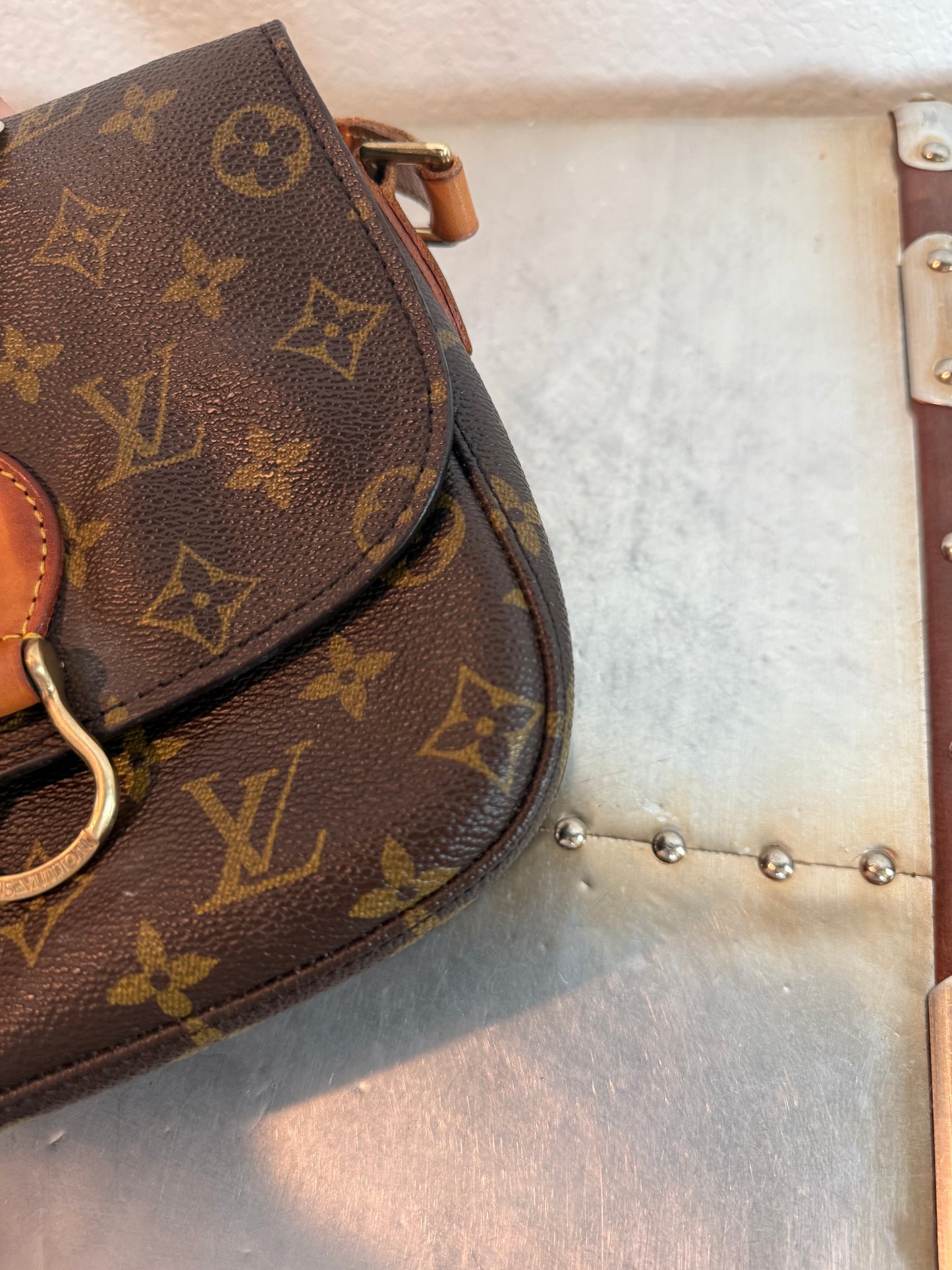 Pre-owned Authentic Louis Vuitton Saint Cloud MM Monogram Shoulder / Crossbody Bag