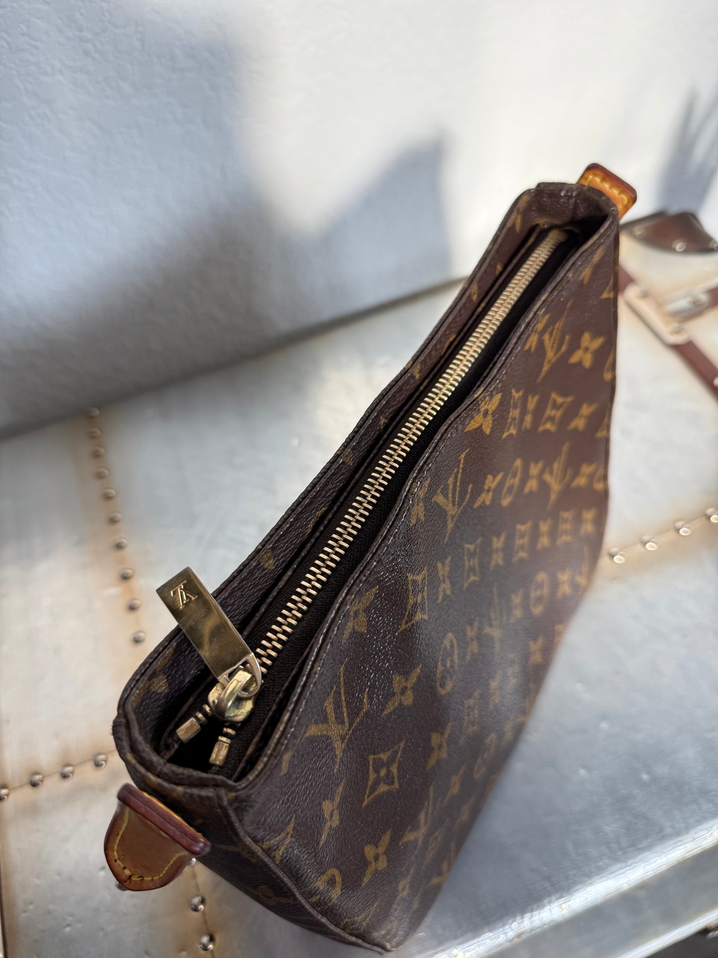 Pre-owned Authentic Louis Vuitton Looping MM Monogram Shoulder Bag