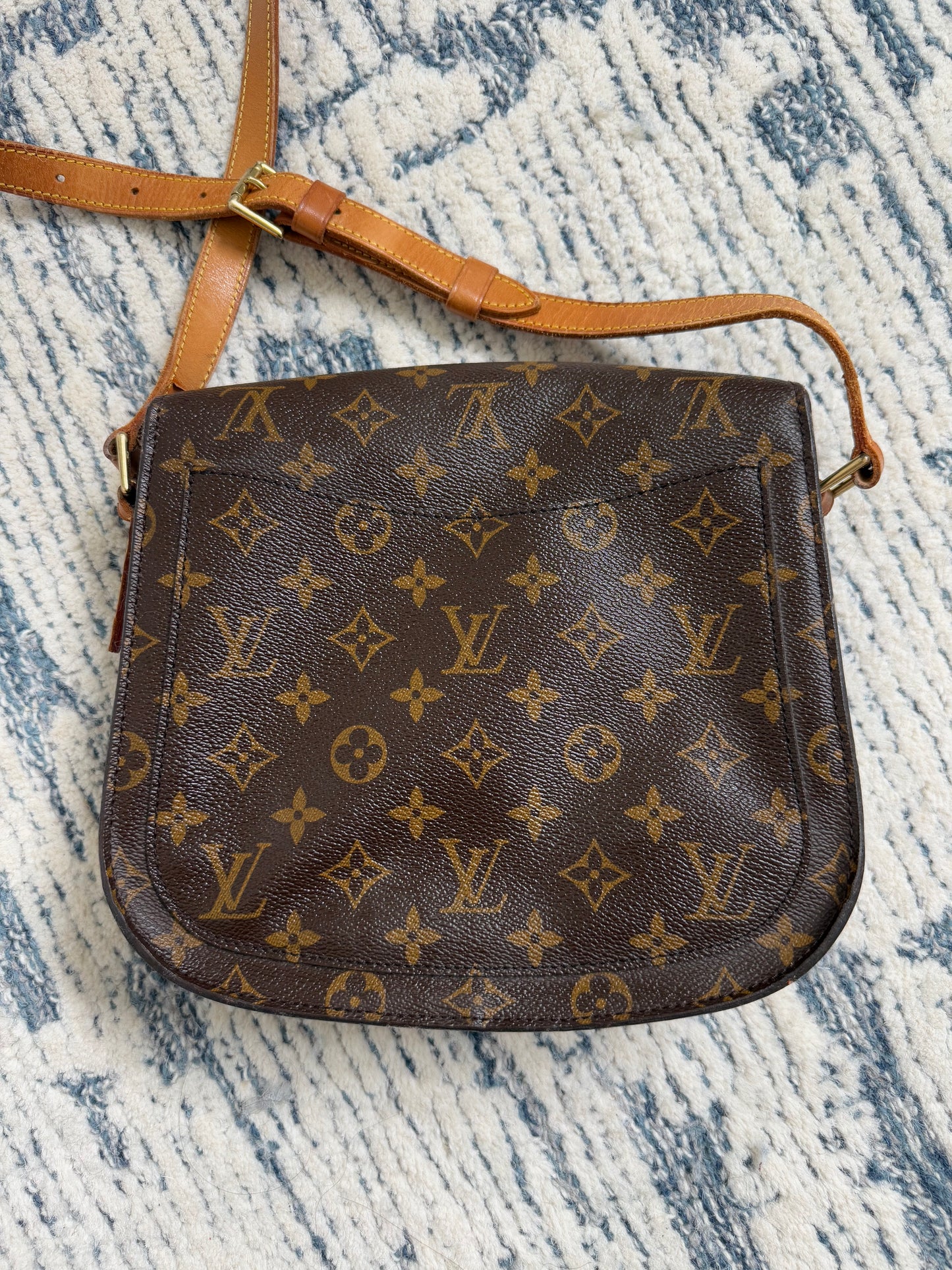 Pre-owned Authentic Louis Vuitton Saint Cloud GM Monogram Crossbody Bag