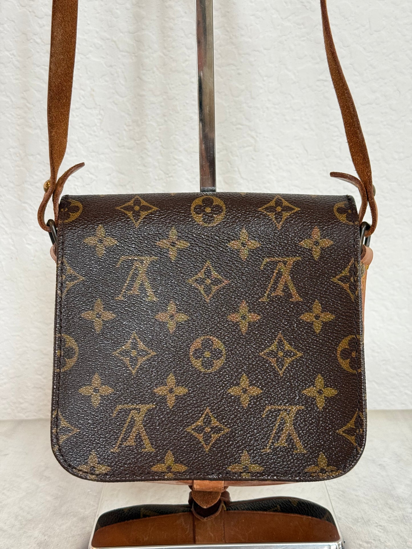 Pre-owned Louis Vuitton Cartouchiere PM Monogram Shoulder / Crossbody Bag