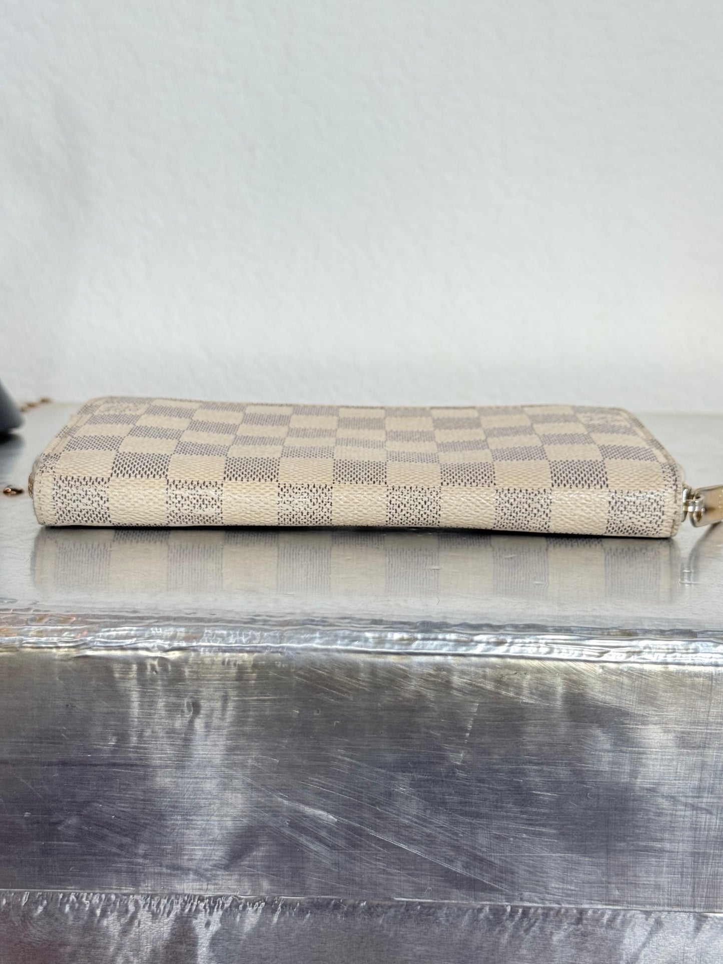Pre-owned Authentic Louis Vuitton Damier Azur Zippy Long Wallet