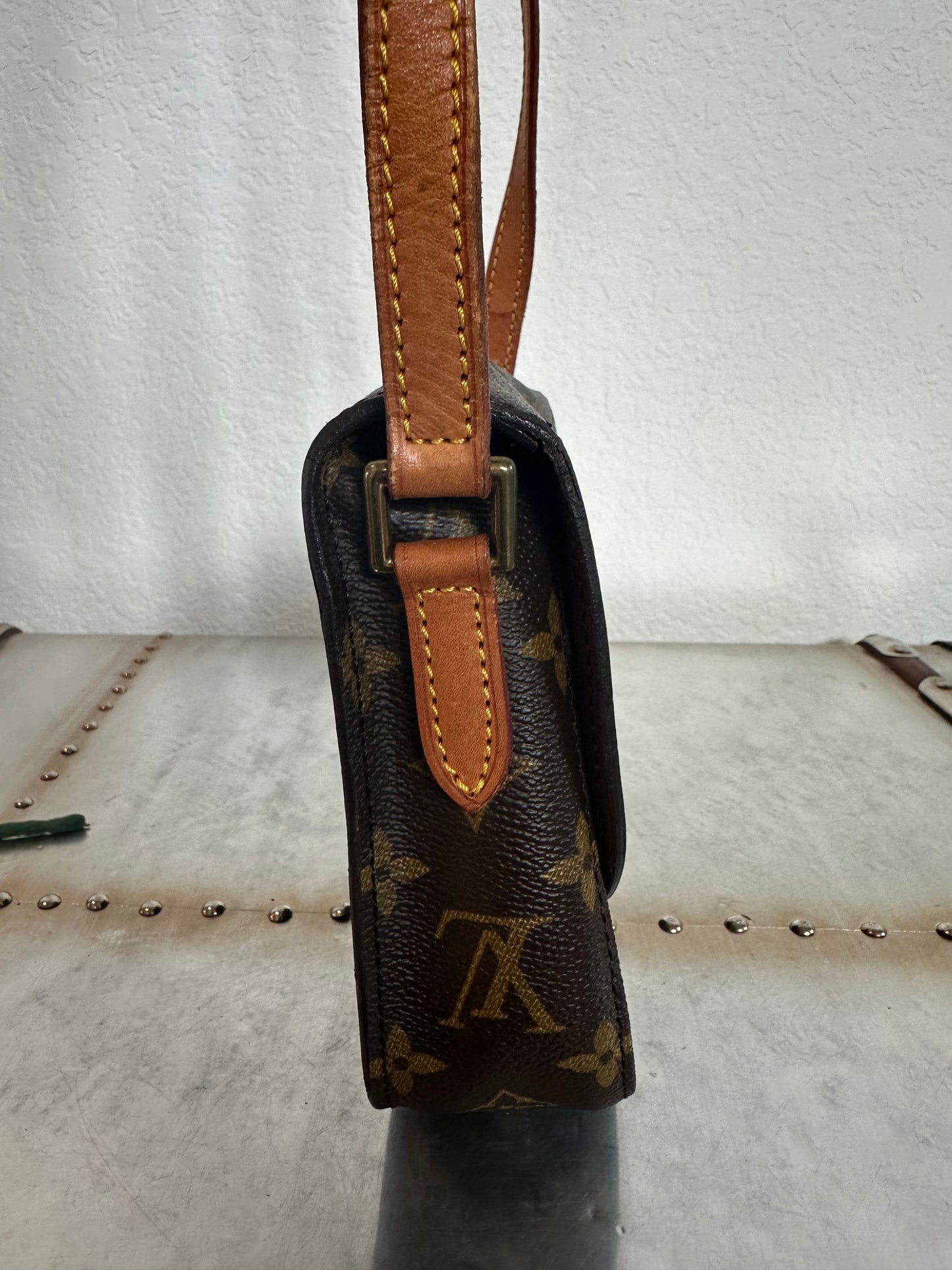 Pre-owned Authentic Louis Vuitton Saint Cloud PM Monogram Shoulder / Crossbody Bag