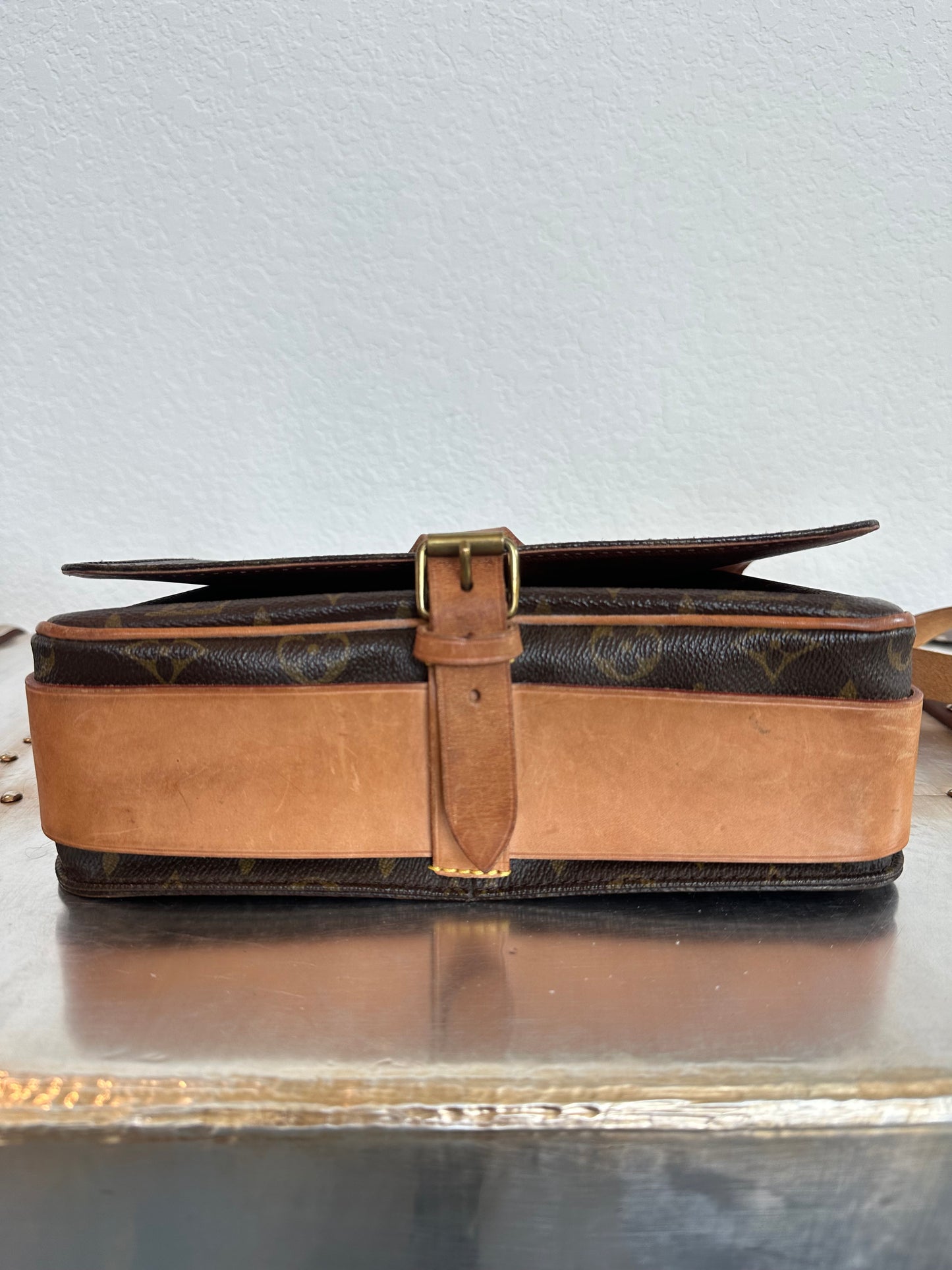Pre-owned Louis Vuitton Cartouchiere GM Monogram Shoulder / Crossbody Bag