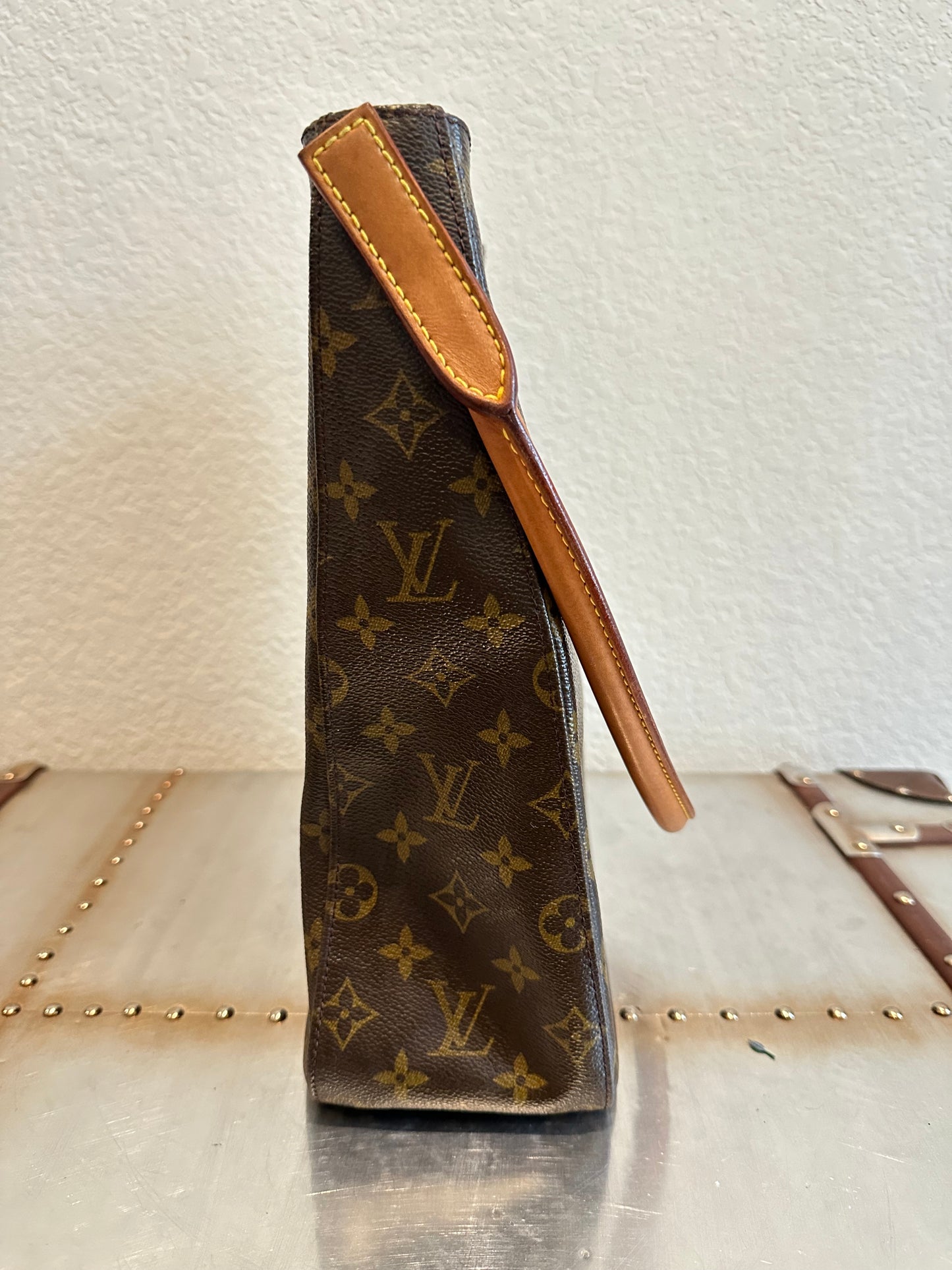Pre-owned Authentic Louis Vuitton Looping GM Monogram Shoulder Bag