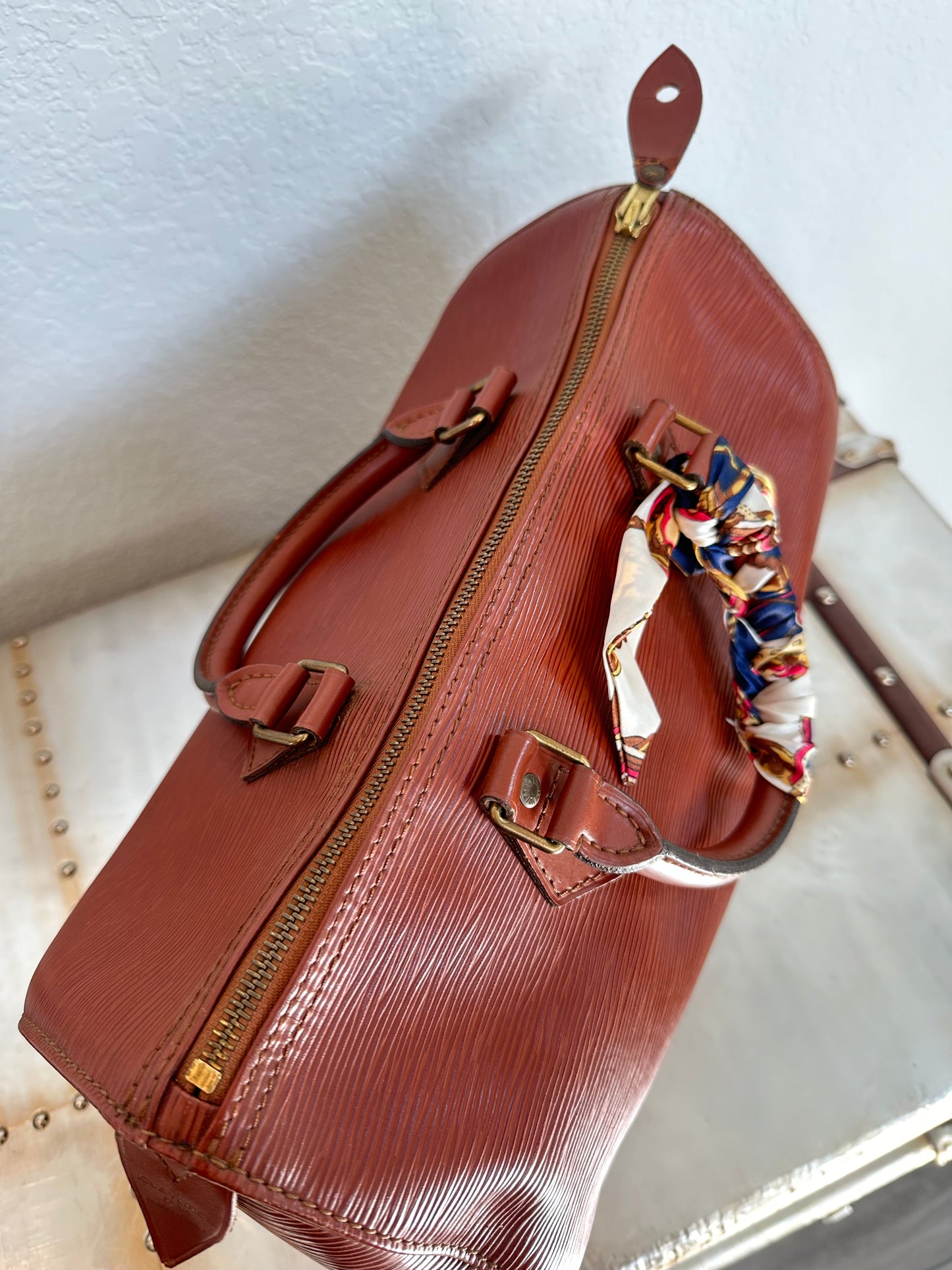 Pre-owned Authentic Louis Vuitton Speedy 30 Epi Handbag