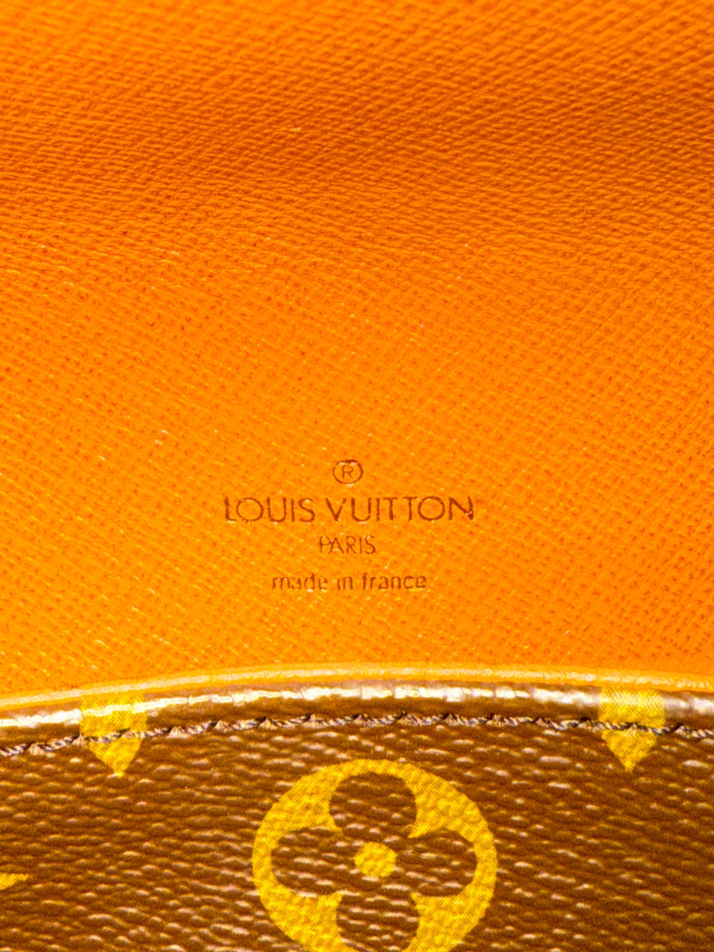 Pre-owned Authentic Louis Vuitton Saint Cloud MM Monogram Shoulder / Crossbody Bag