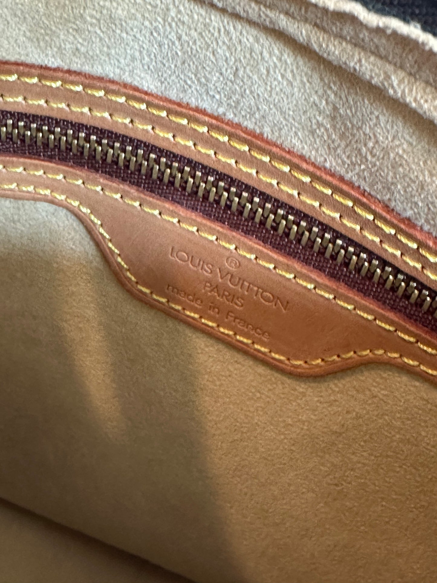 Pre-owned Authentic Louis Vuitton Looping MM Monogram Shoulder Bag