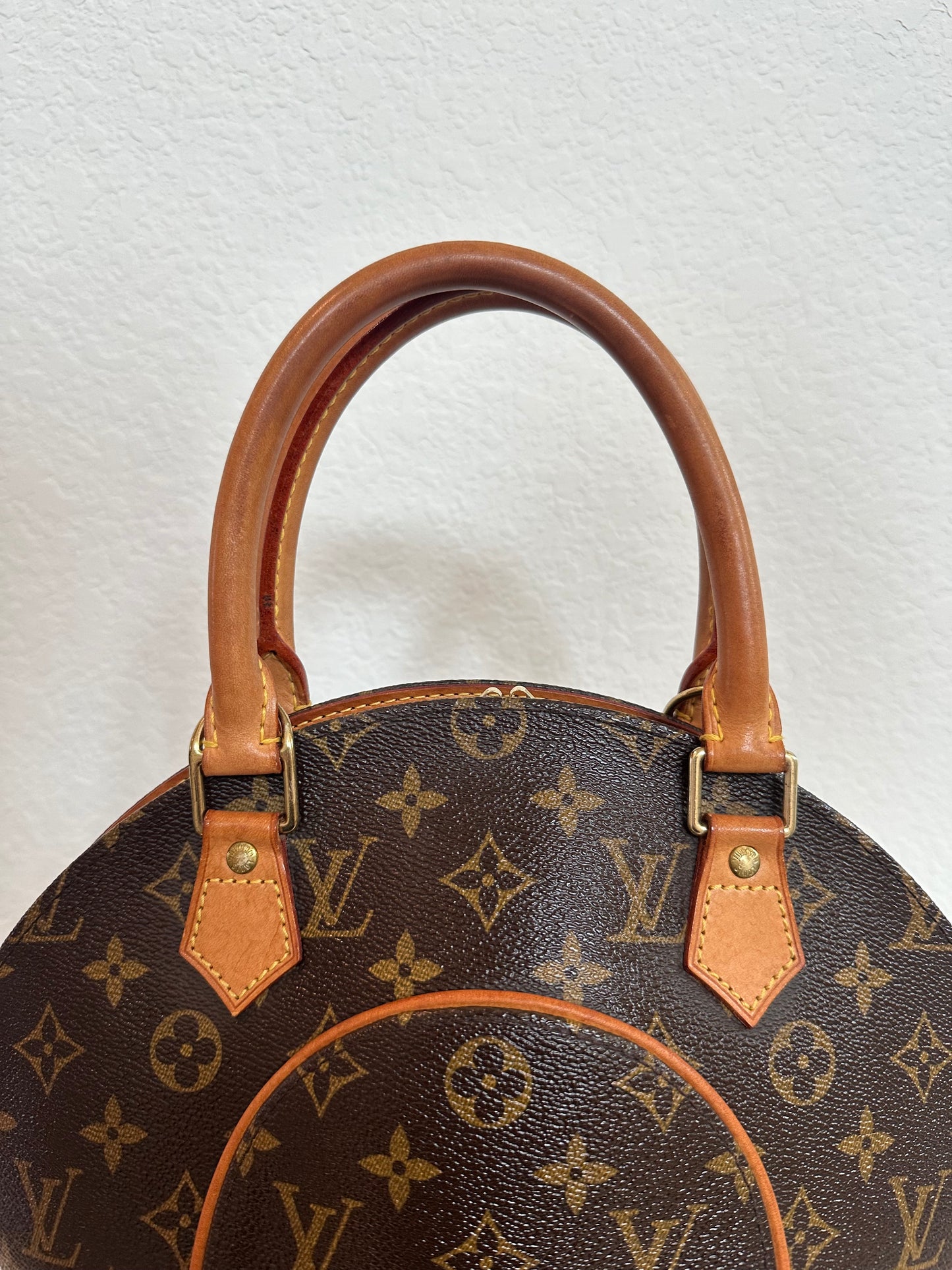 Pre-owned Authentic Louis Vuitton Ellipse PM Monogram Handbag