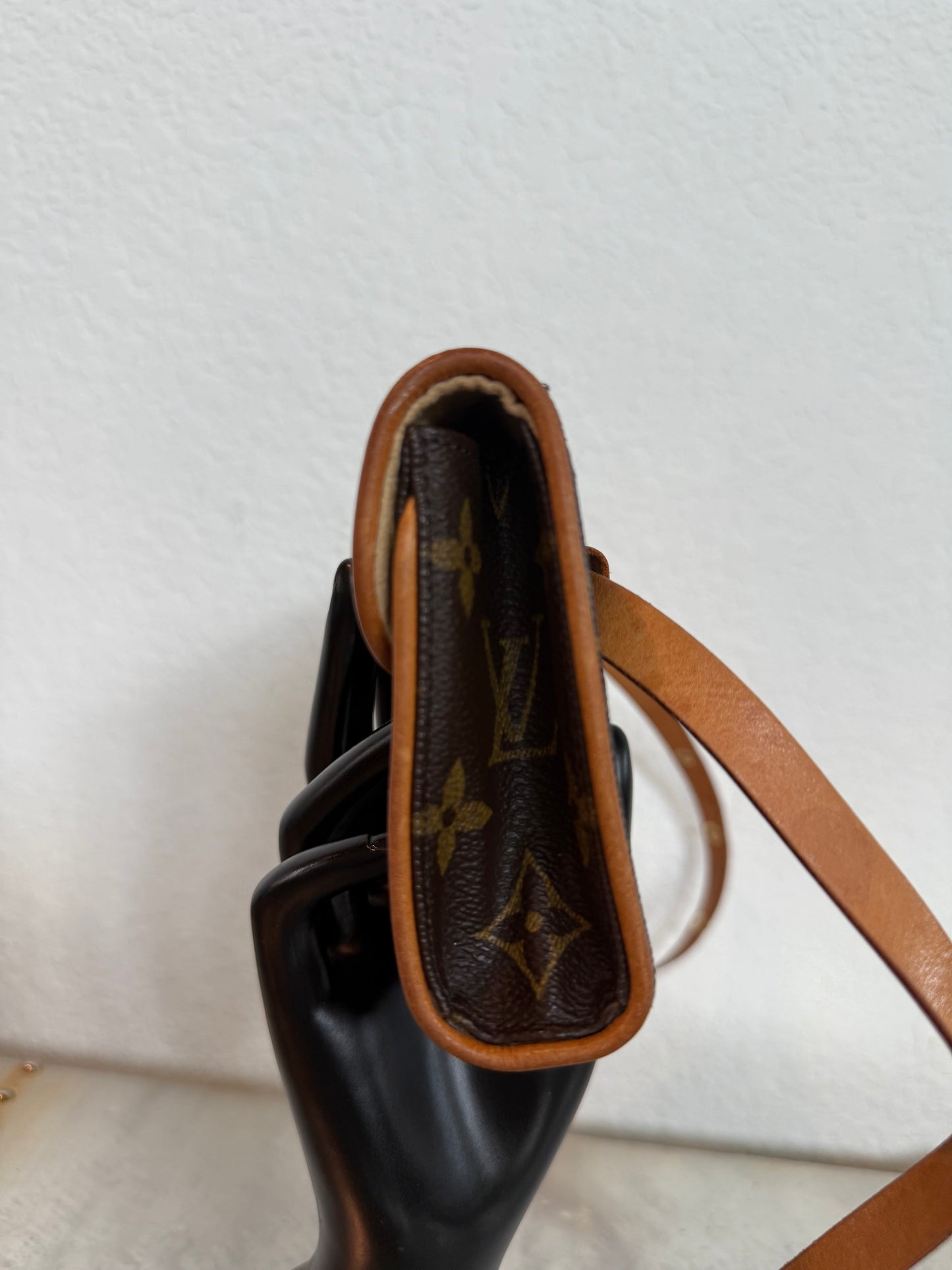 Pre-owned Authentic Louis Vuitton Monogram Florentine Waist Bag