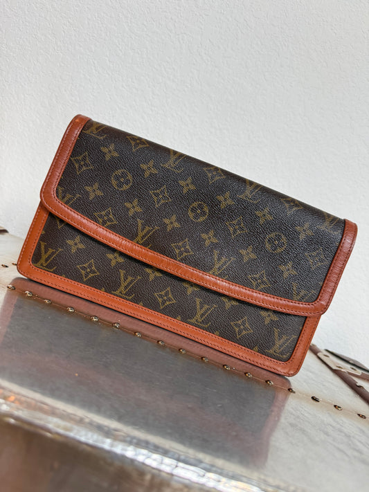 Pre-owned Authentic Louis Vuitton Monogram Dame Clutch Handbag