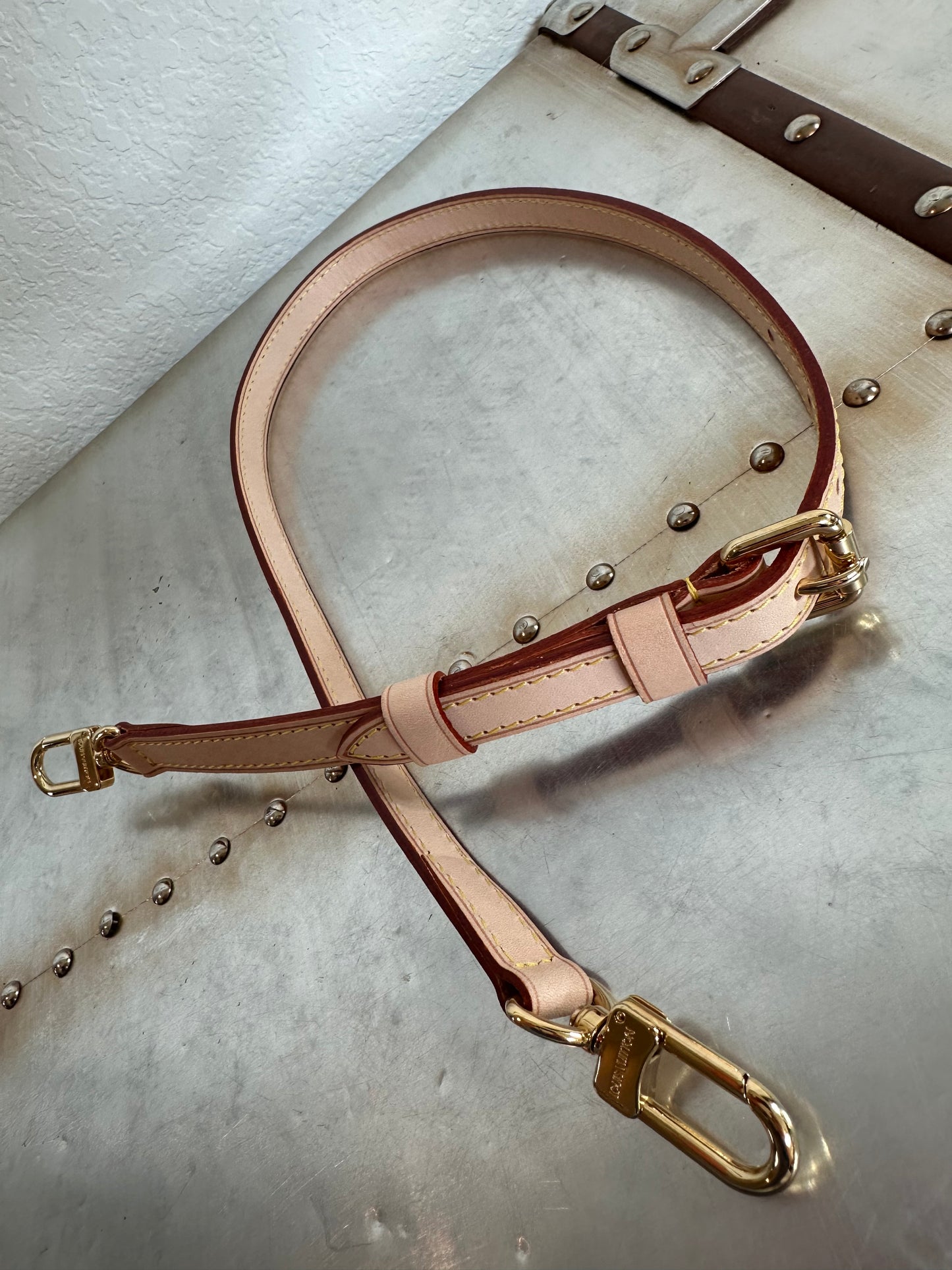 Pre-owned Authentic Louis Vuitton Brea Rose MM Angelique Tote / Shoulder Bag
