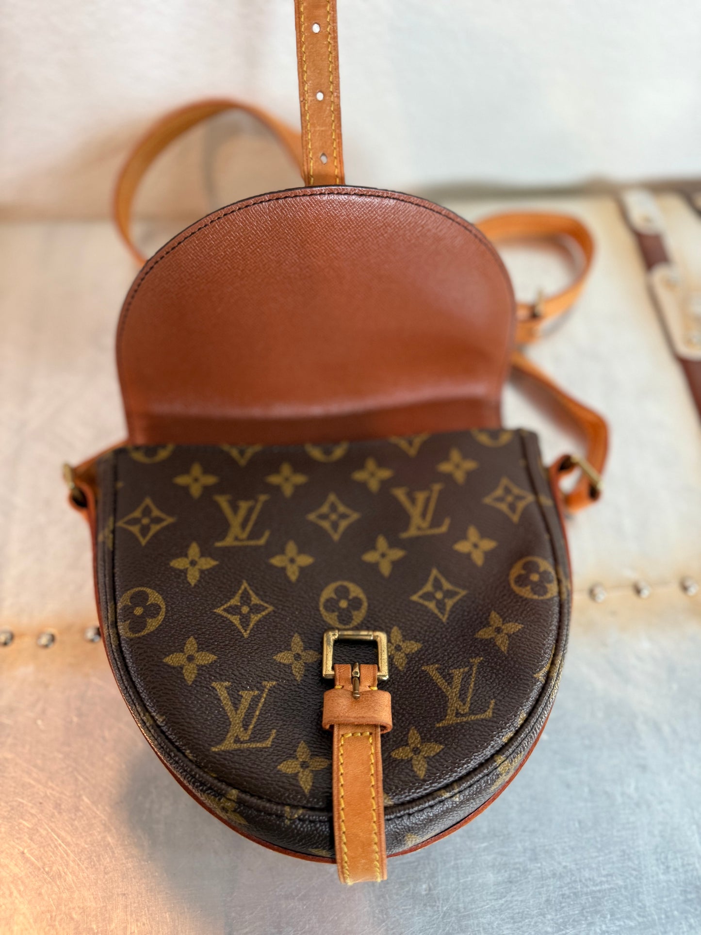 Pre-owned Authentic Louis Vuitton Chantilly PM Monogram Crossbody Bag