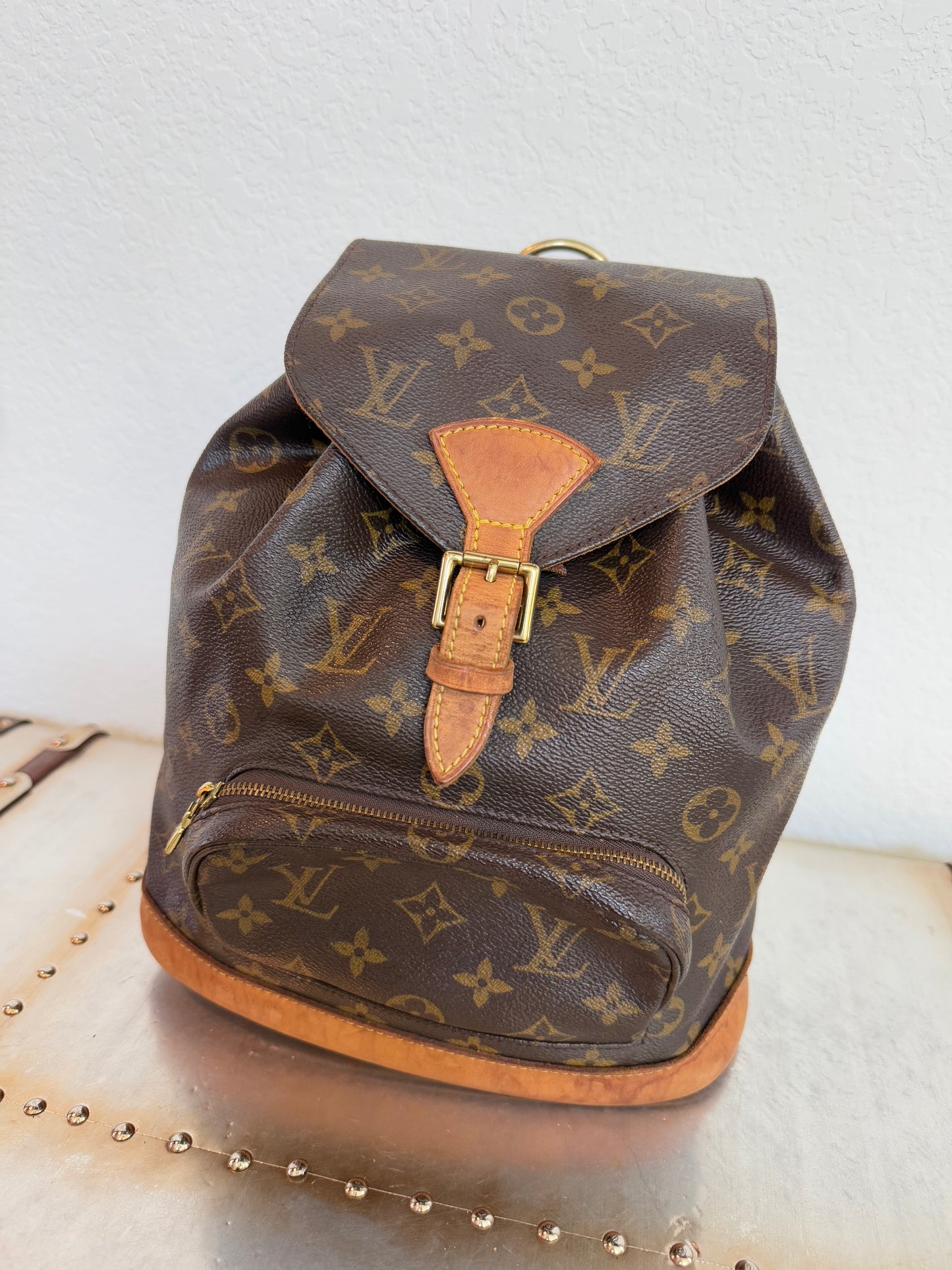 Pre-owned Authentic Louis Vuitton Montsouris MM Monogram Backpack