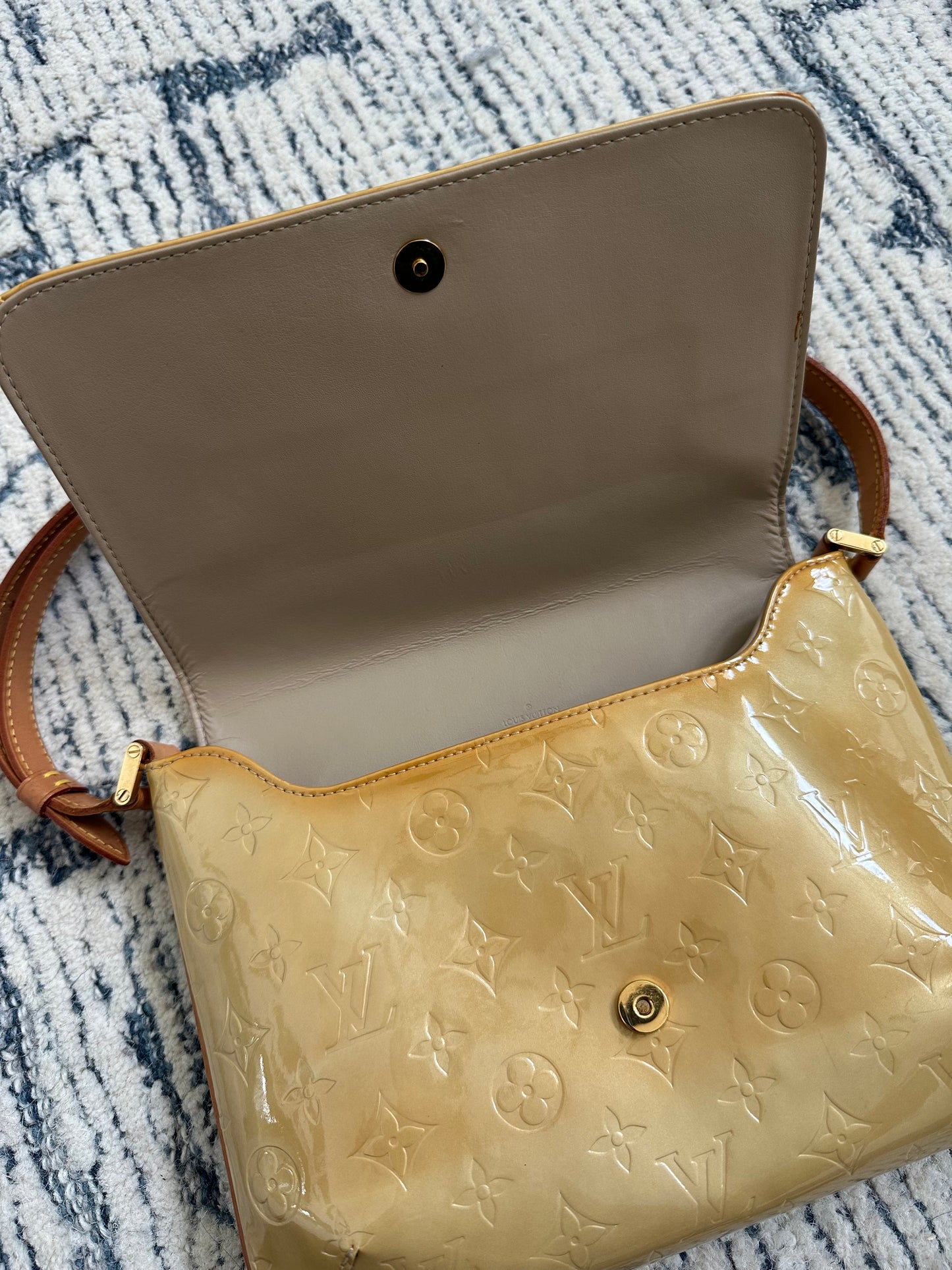 Pre-owned Authentic Louis Vuitton Vernis Thompson Street Shoulder Bag