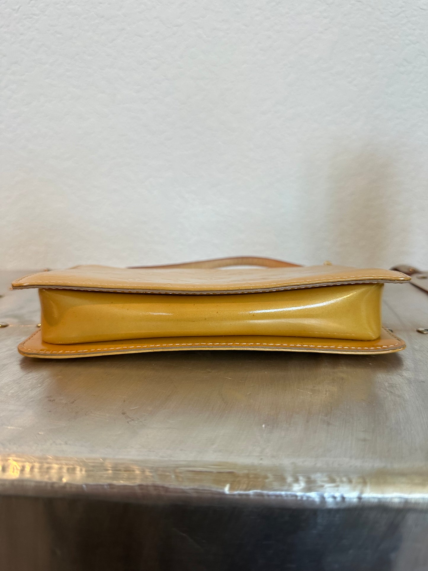 Pre-owned Authentic Louis Vuitton Vernis Lexington Pochette Handbag