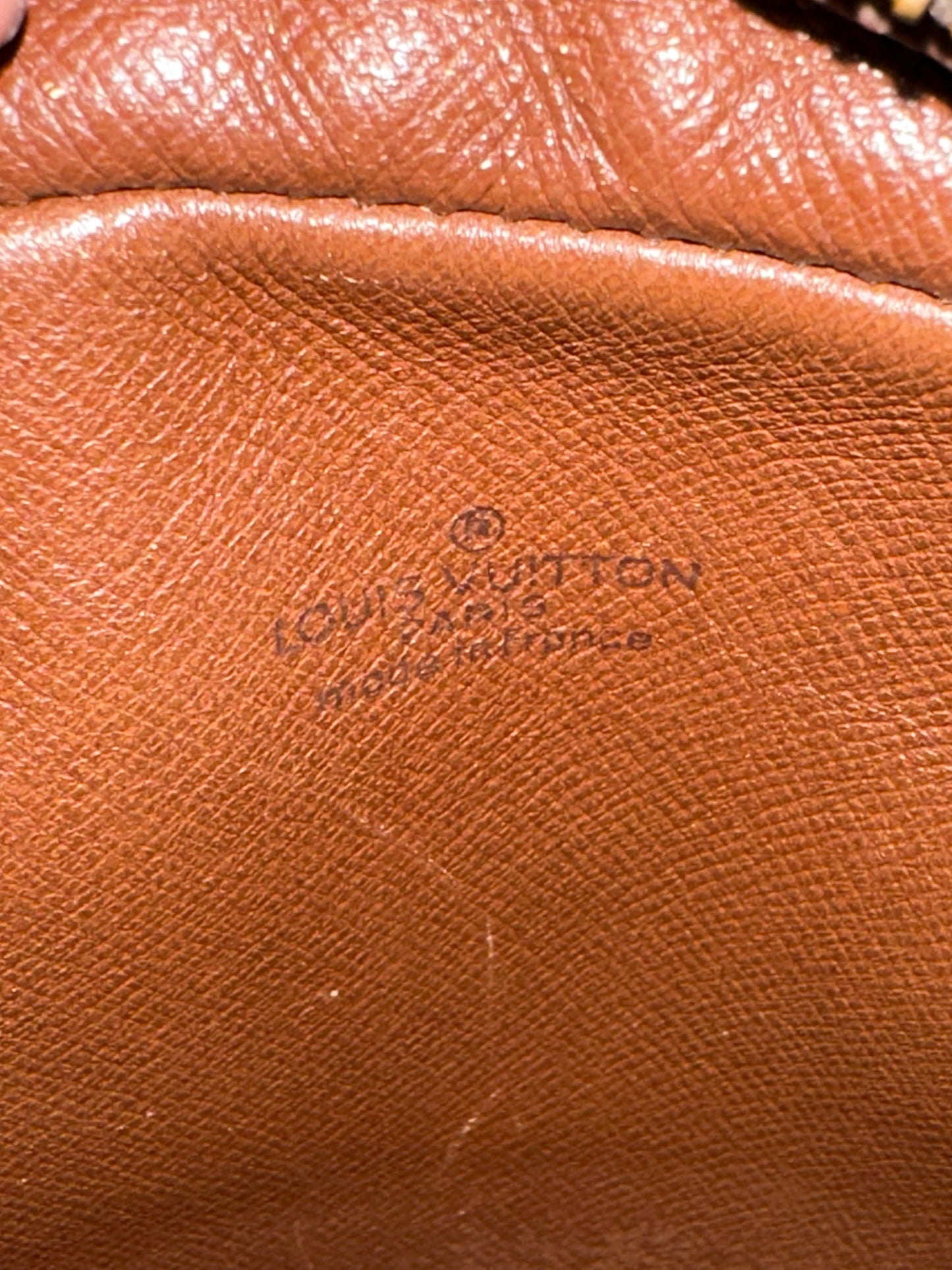 Pre-owned Authentic Louis Vuitton Amazon Monogram Crossbody Bag