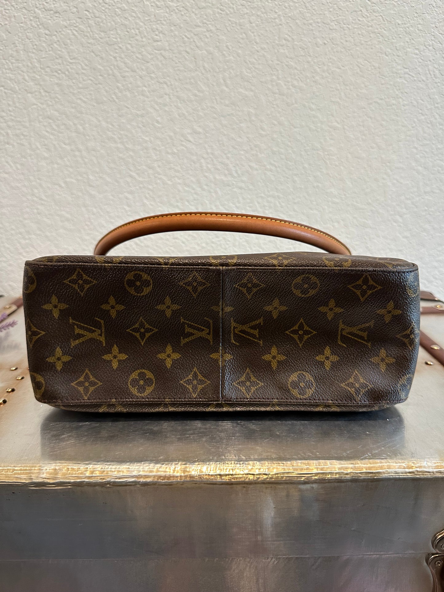 Pre-owned Authentic Louis Vuitton Looping GM Monogram Shoulder Bag
