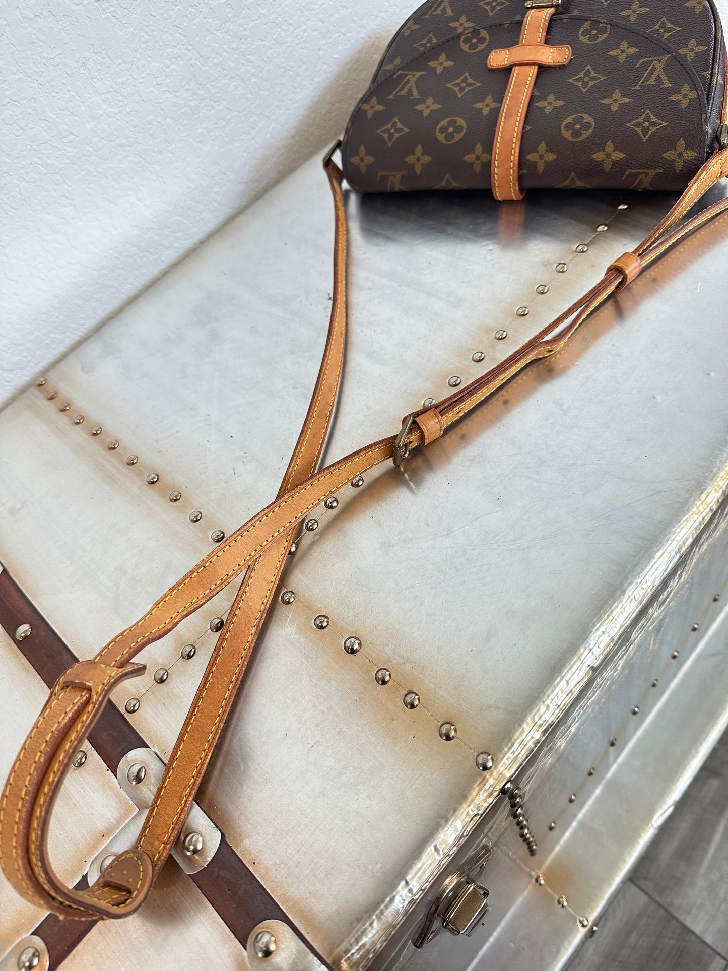 Pre-owned Authentic Louis Vuitton Chantilly MM Monogram Crossbody Bag