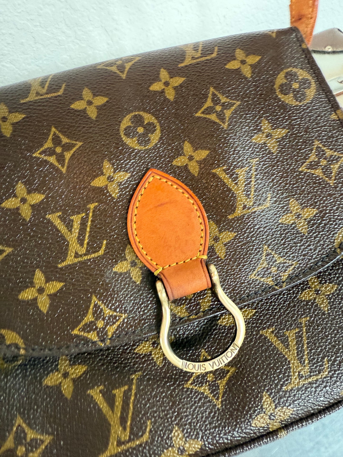 Pre-owned Authentic Louis Vuitton Saint Cloud MM Monogram Shoulder / Crossbody Bag